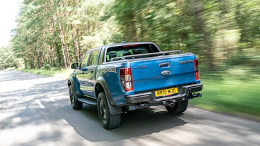 Ford Ranger Raptor UK - down