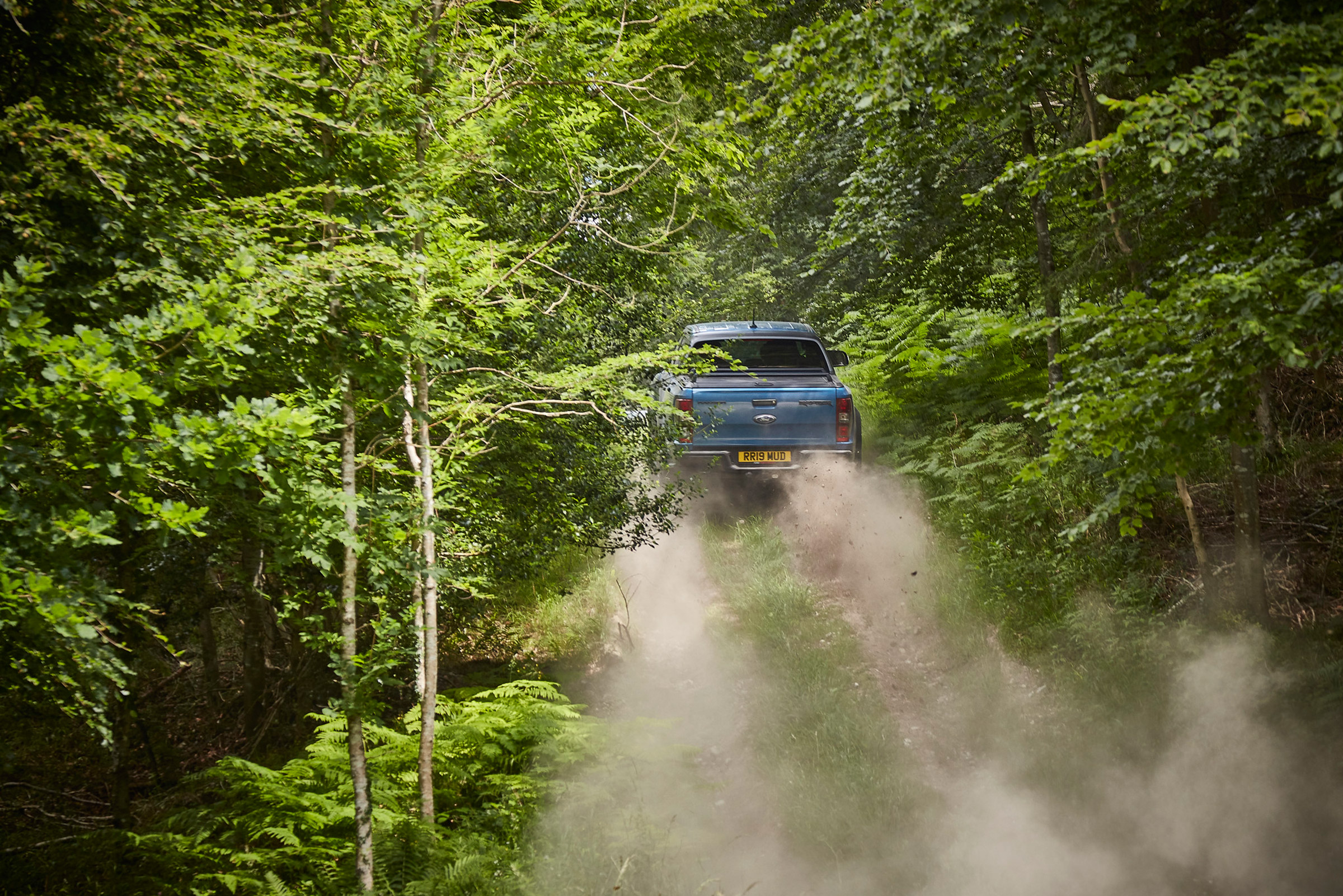 Ford Ranger Raptor UK - dirt