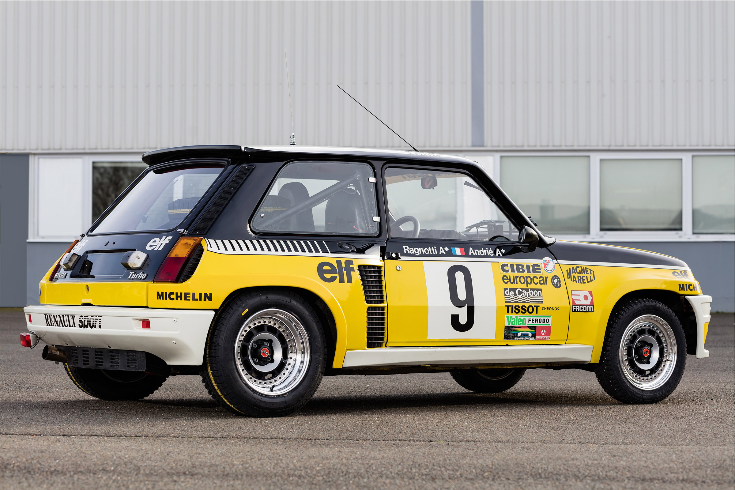 Renault 5 Turbo rally car rear