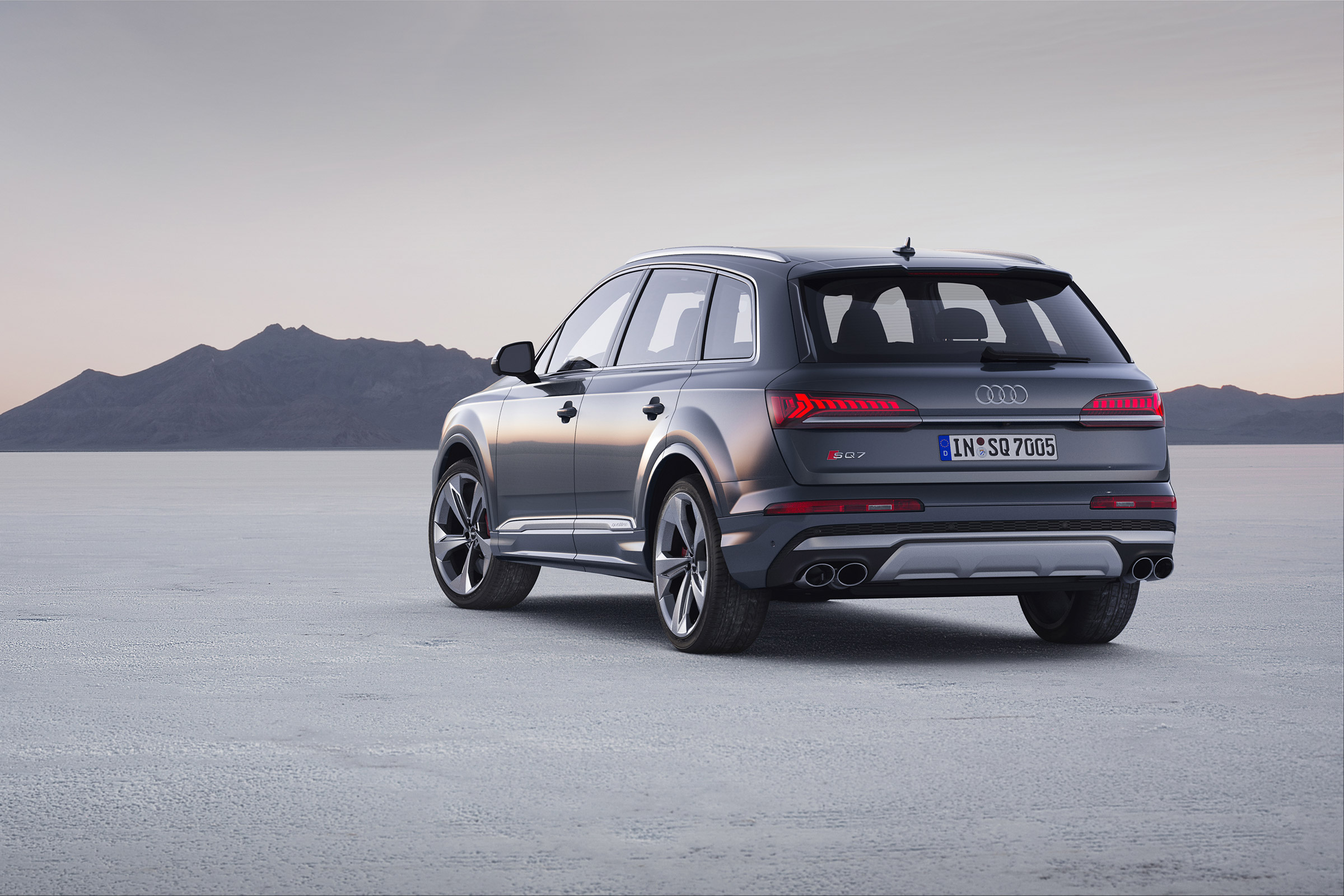 Audi SQ7 TDI - rear quarter