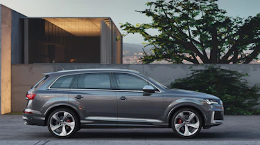 Audi SQ7 TDI - side