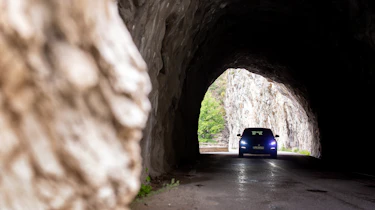 Hyundai i30 N Fastback tunnel