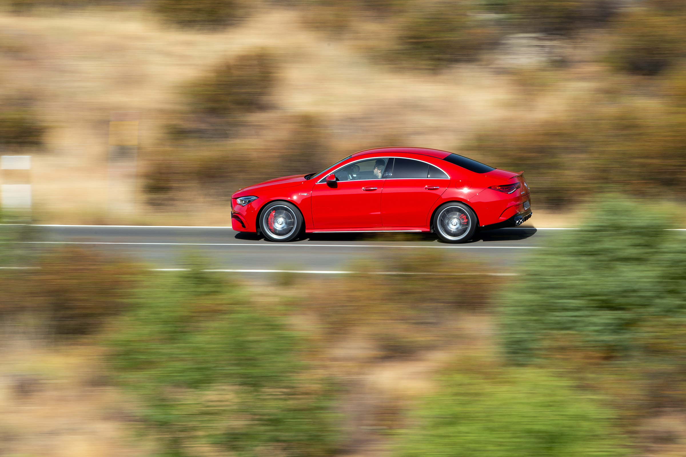 Mercedes-AMG CLA45 S - side