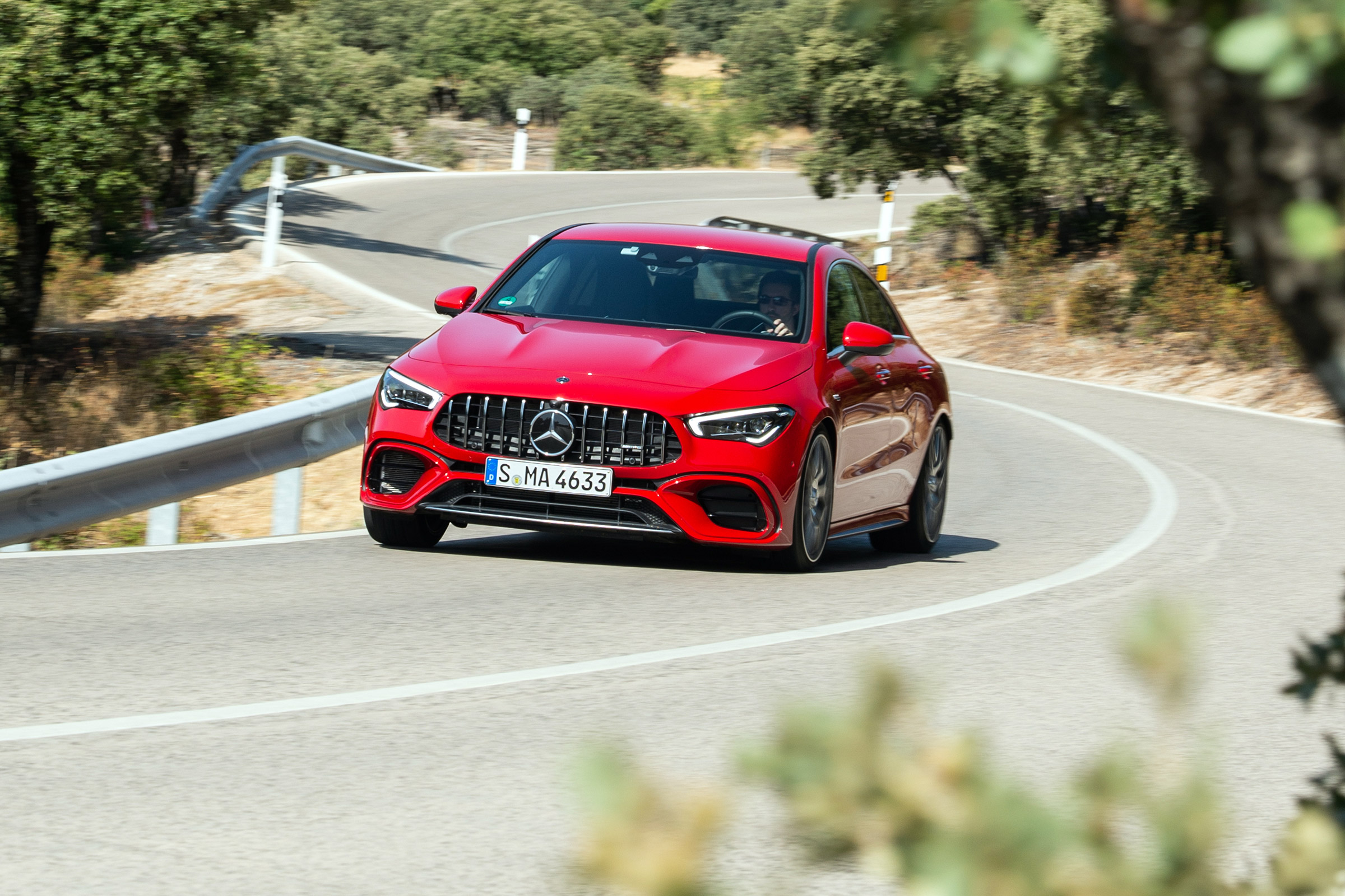 Mercedes-AMG CLA45 S - turn in