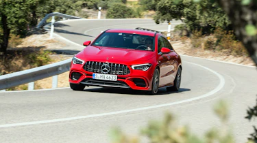 Mercedes-AMG CLA45 S - turn in