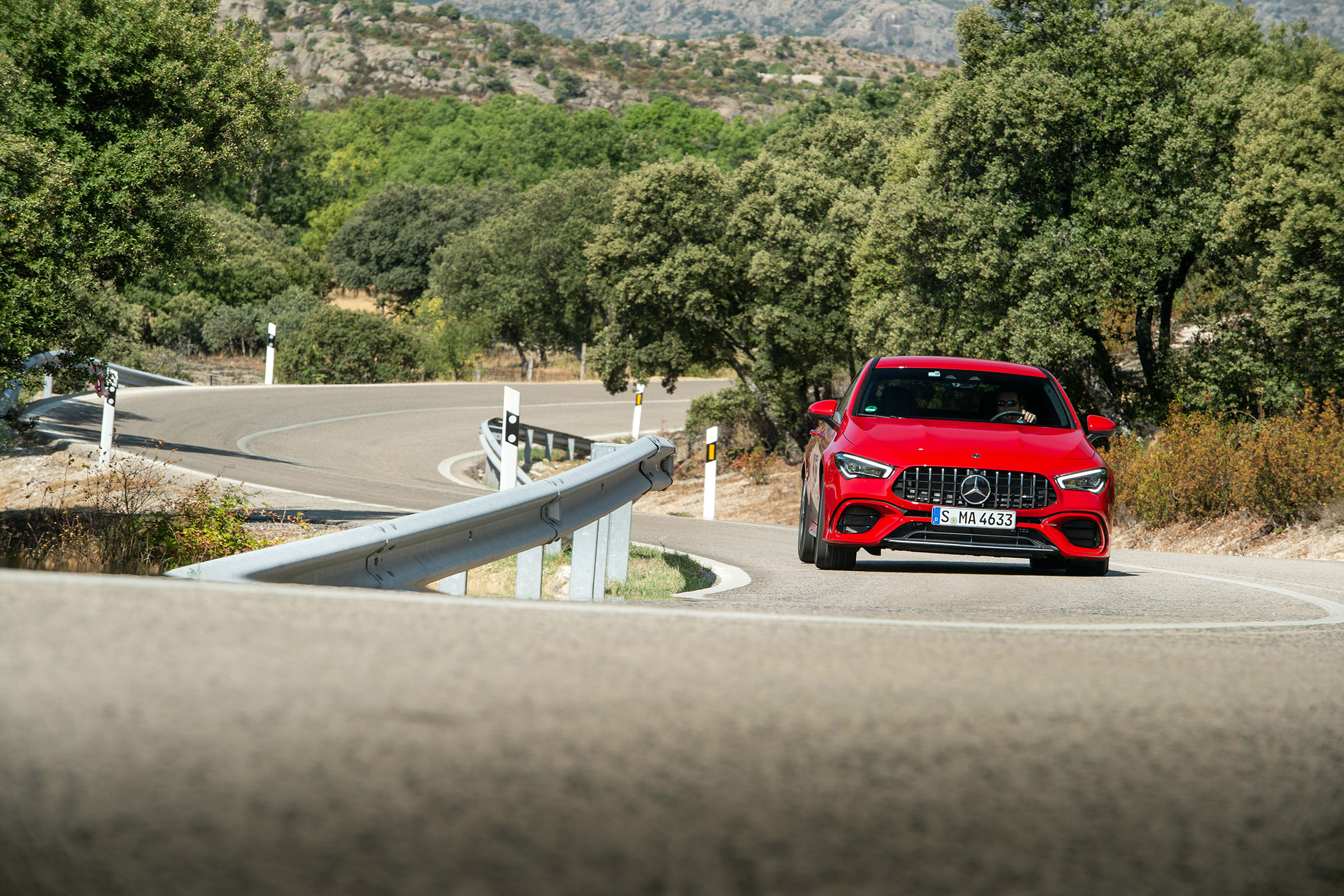 Mercedes-AMG CLA45 S - turn in