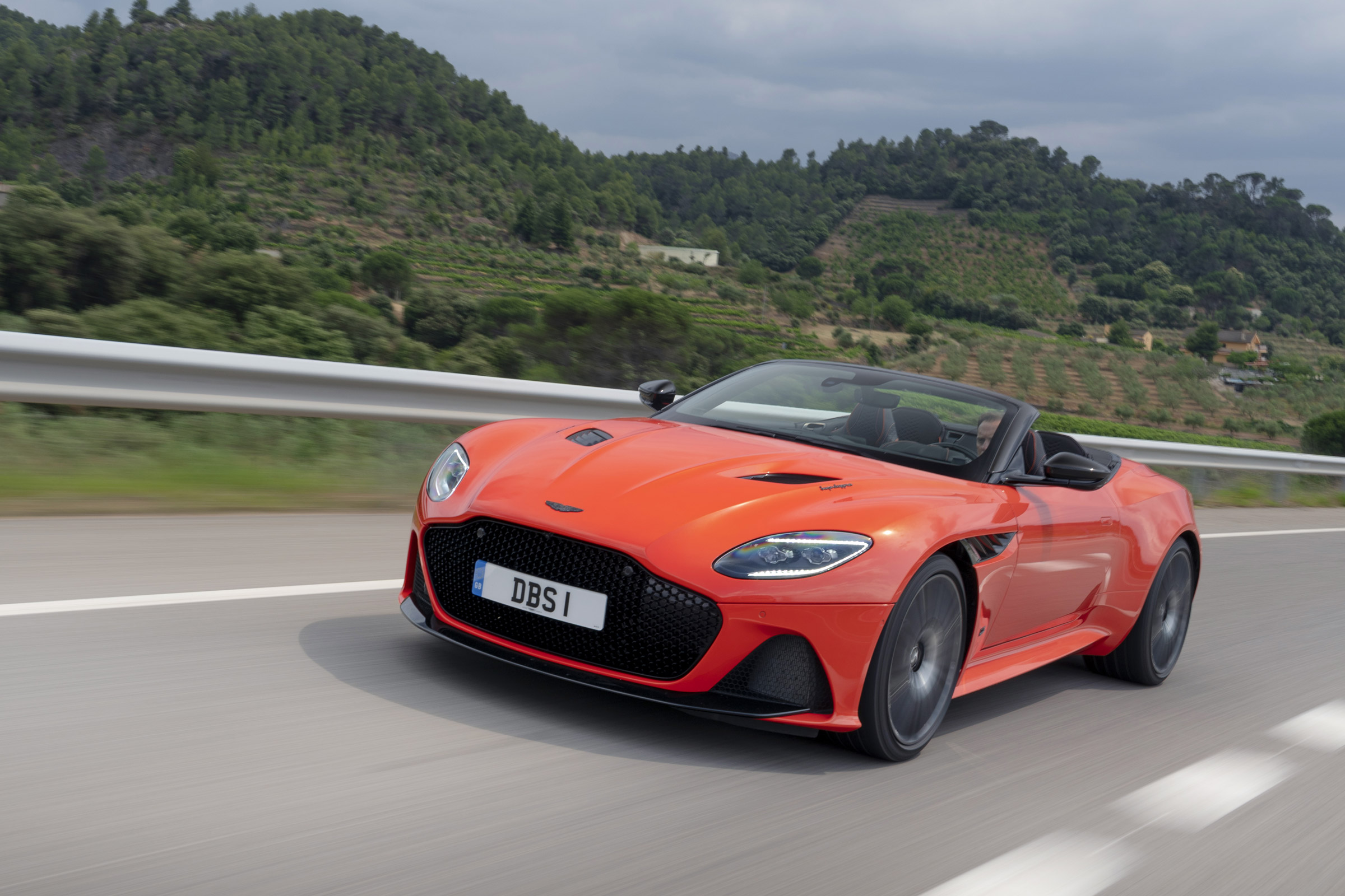 Aston Martin DBS Superleggera Volante front