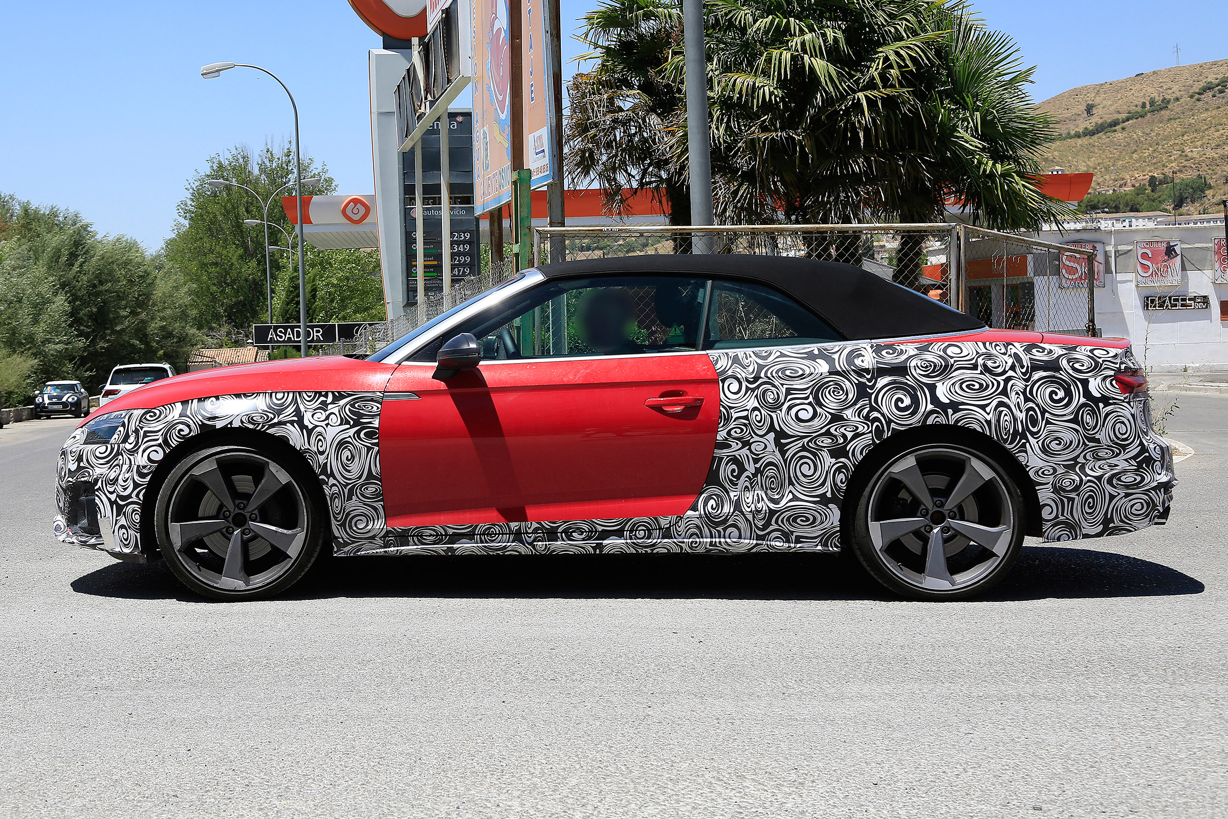 Audi S5 TDI Spy - side