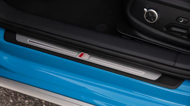 Audi S4 TDI review - sills