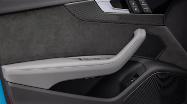 Audi S4 TDI review - doors