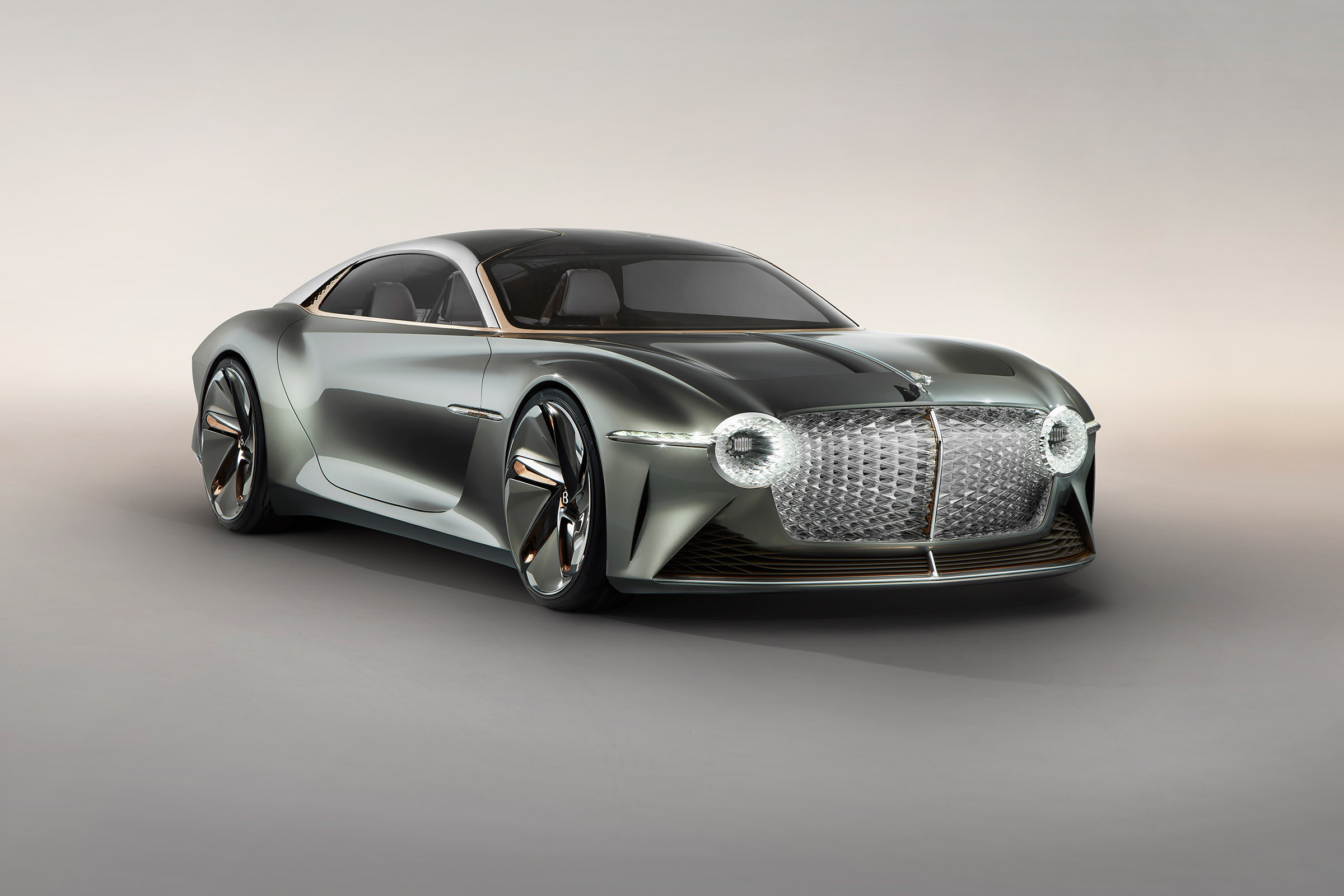 Bentley EXP 100 GT - front quarter