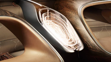 Bentley EXP 100 GT - screen?