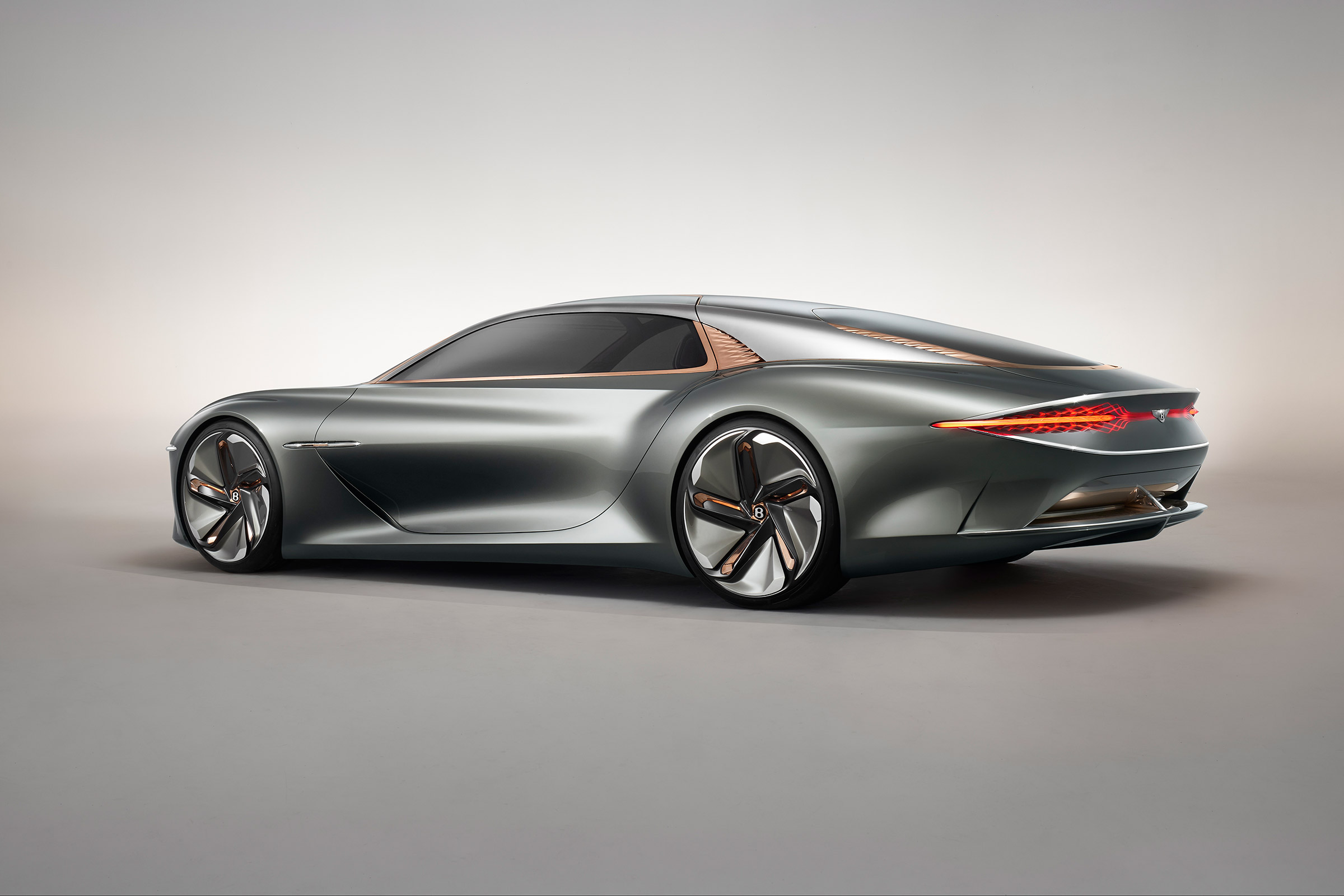 Bentley EXP 100 GT - rear quarter
