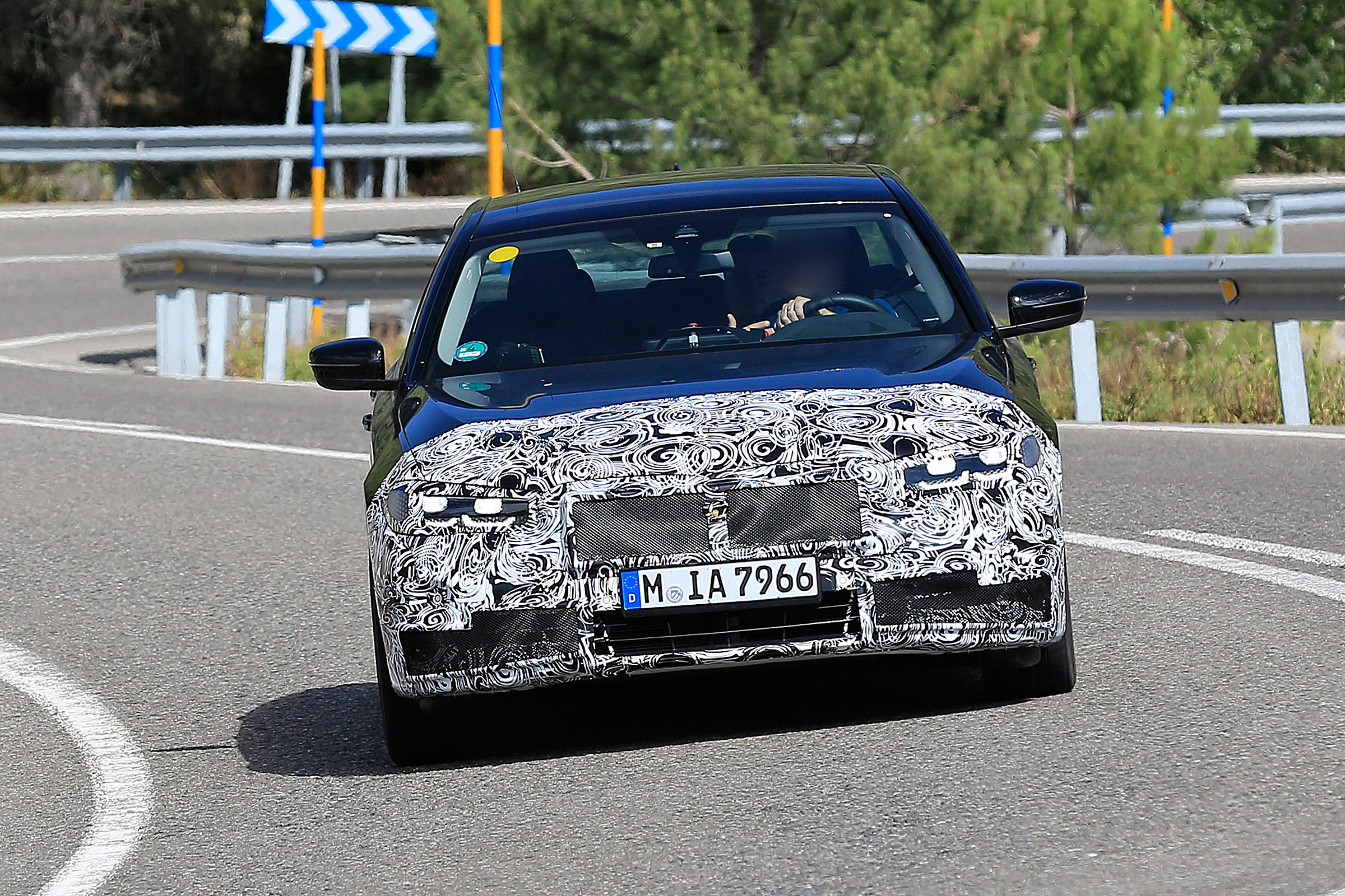 BMW 5-series facelift - front
