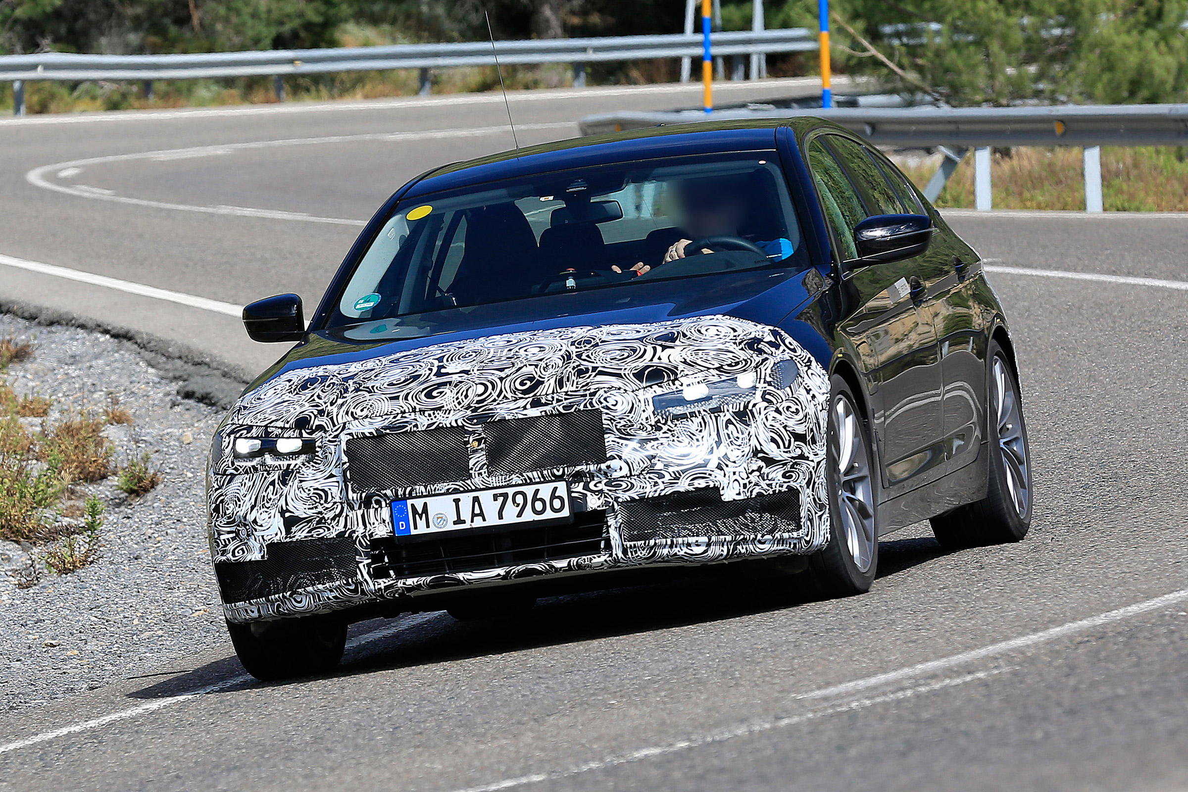 BMW 5-series facelift - front quarter