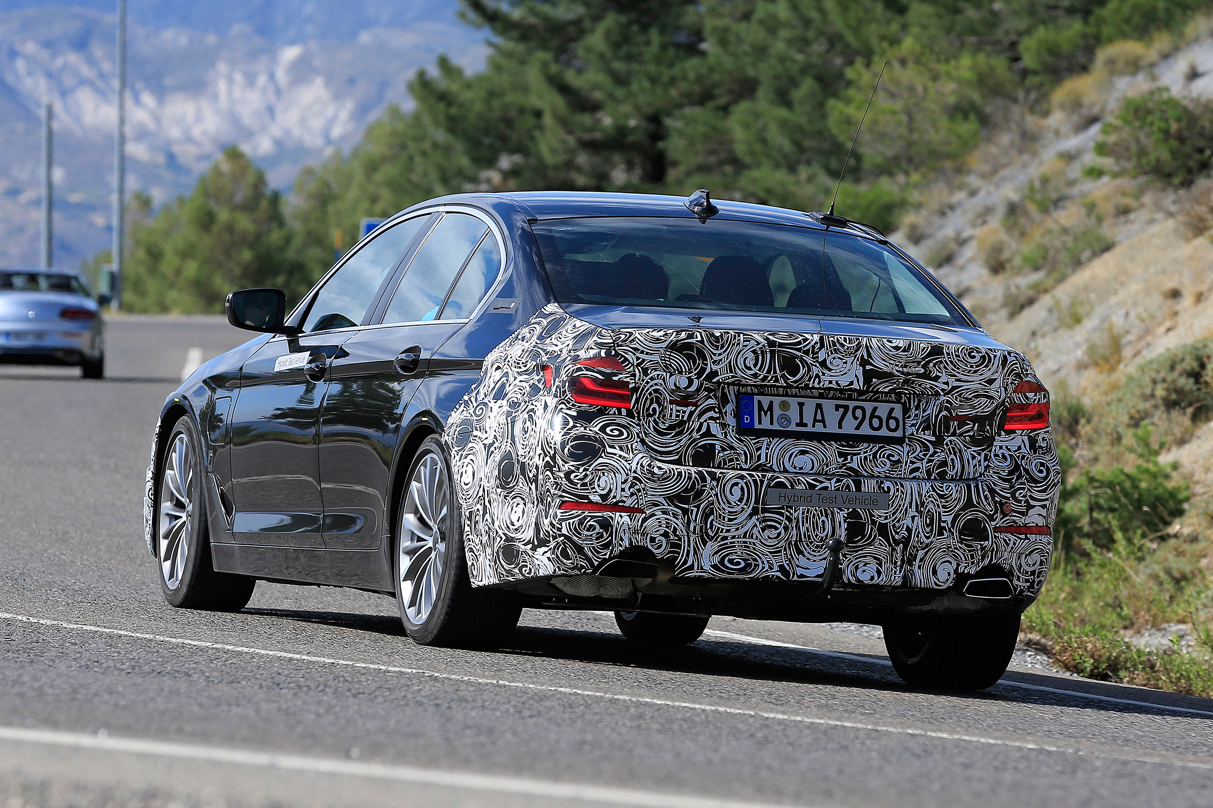 BMW 5-series facelift - rear