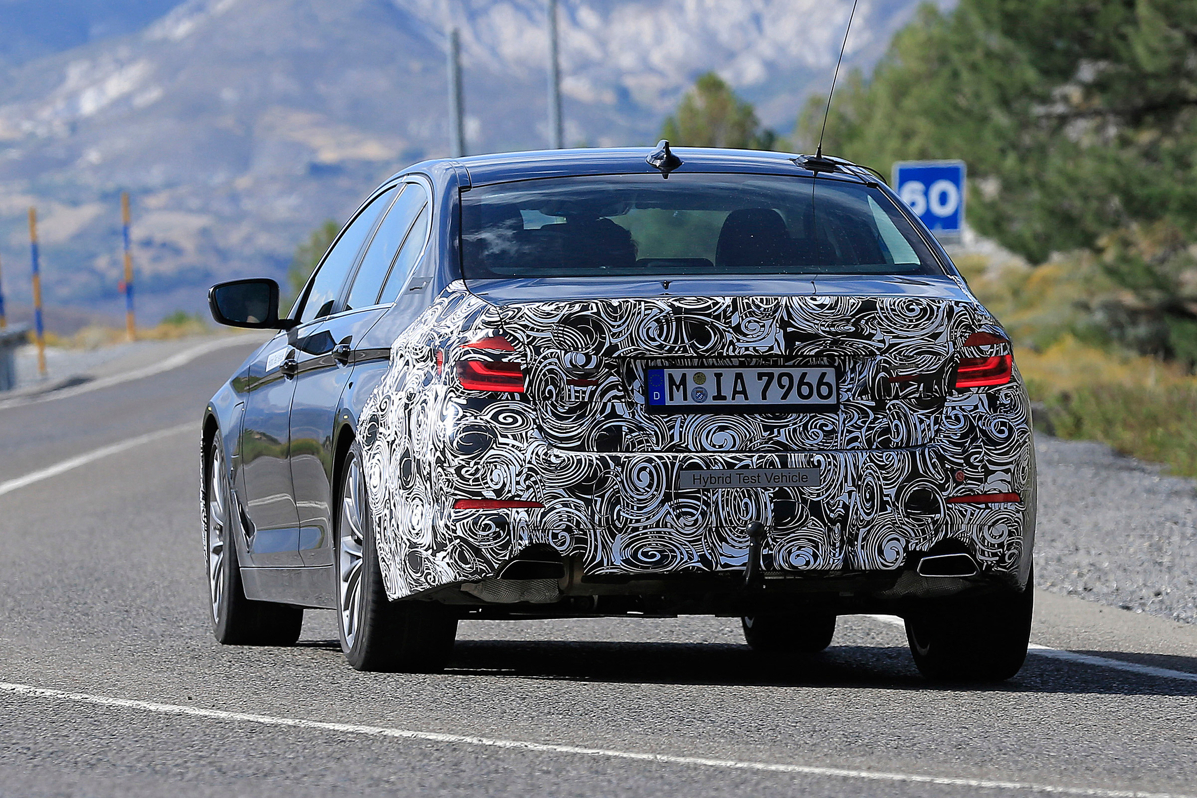 BMW 5-series facelift - rear