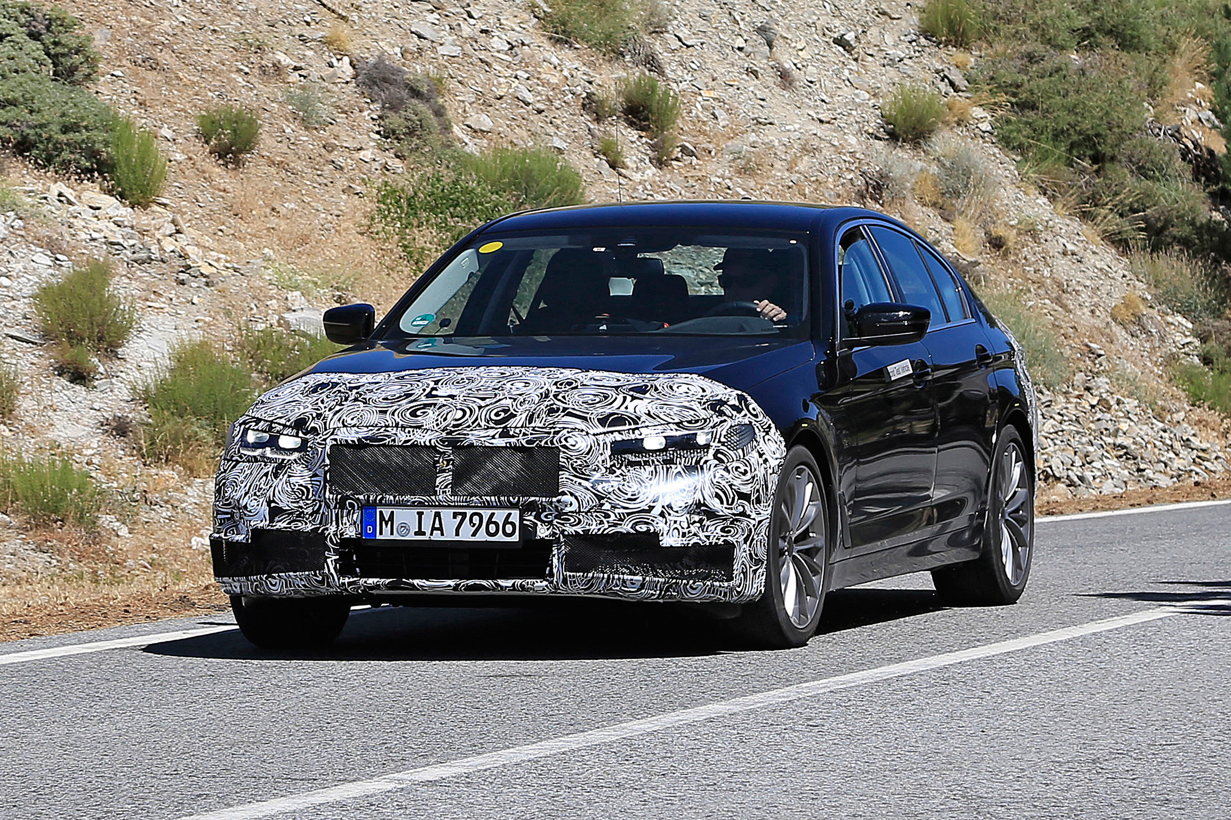 BMW 5-series facelift - 