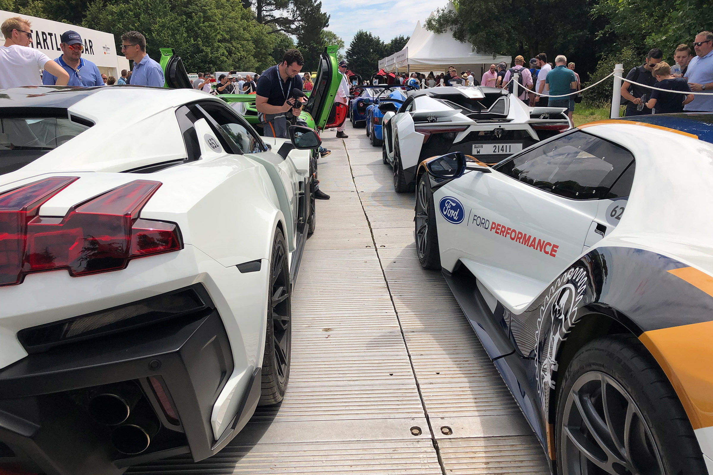 Goodwood FoS Supercar queue - 