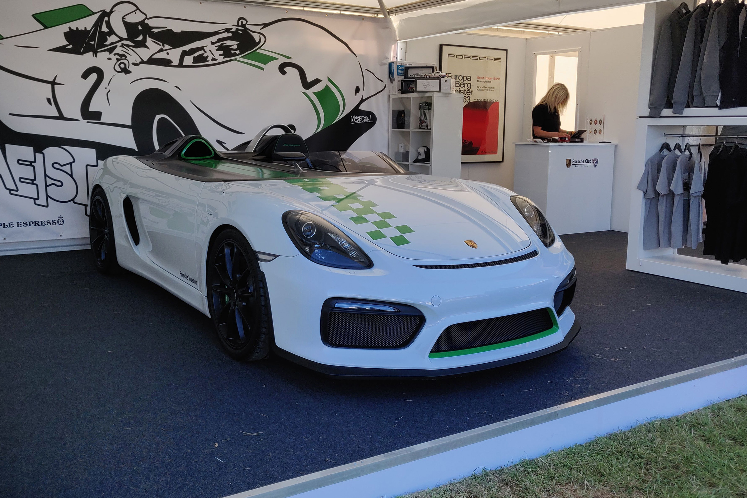 Goodwood FoS Supercar queue - 
