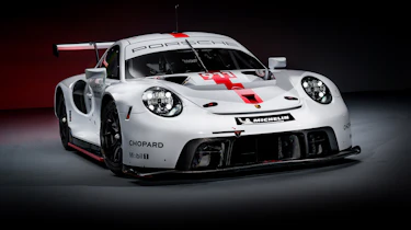 Porsche 911 RSR - front quarter studio