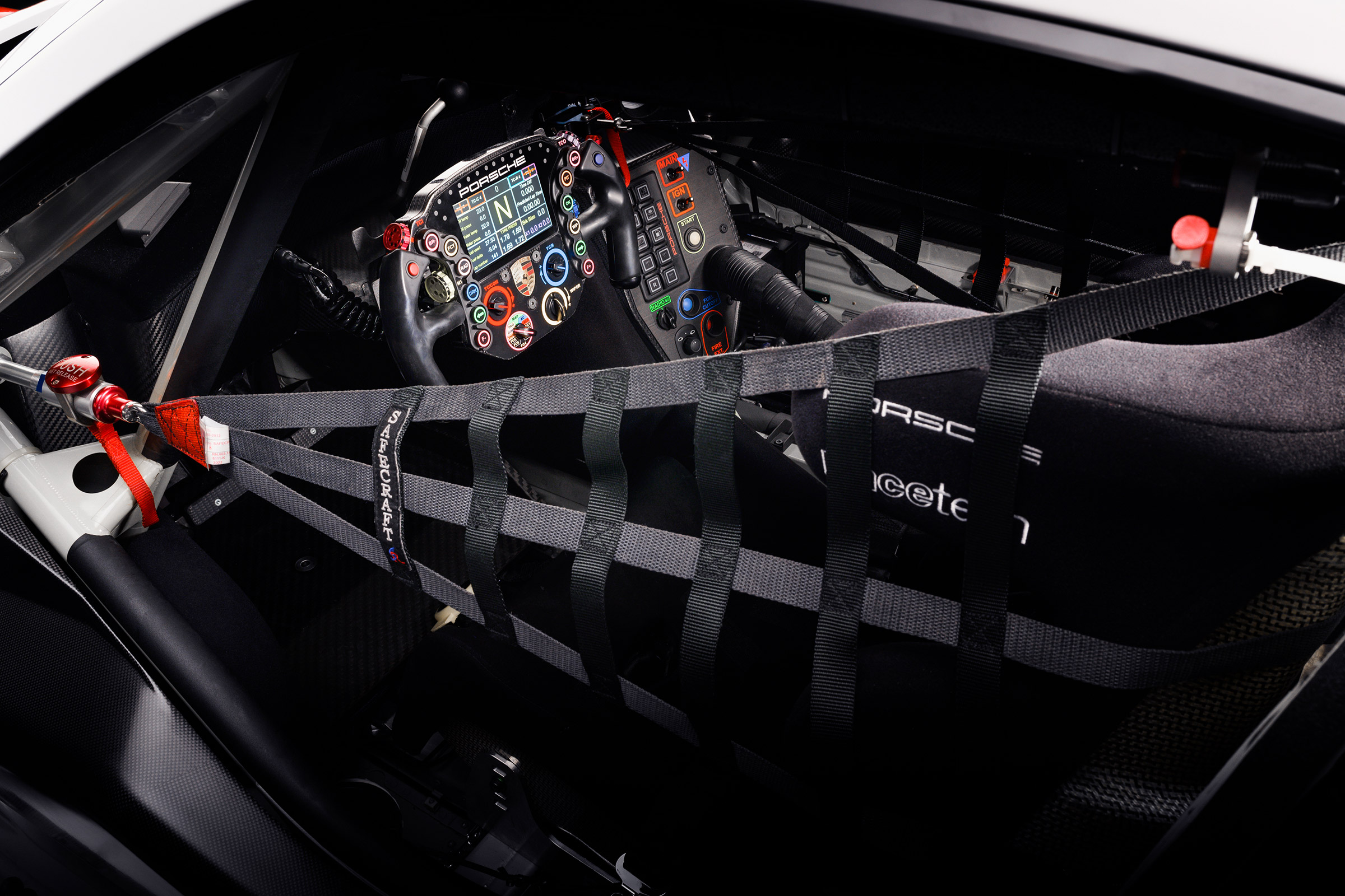 Porsche 911 RSR - dash