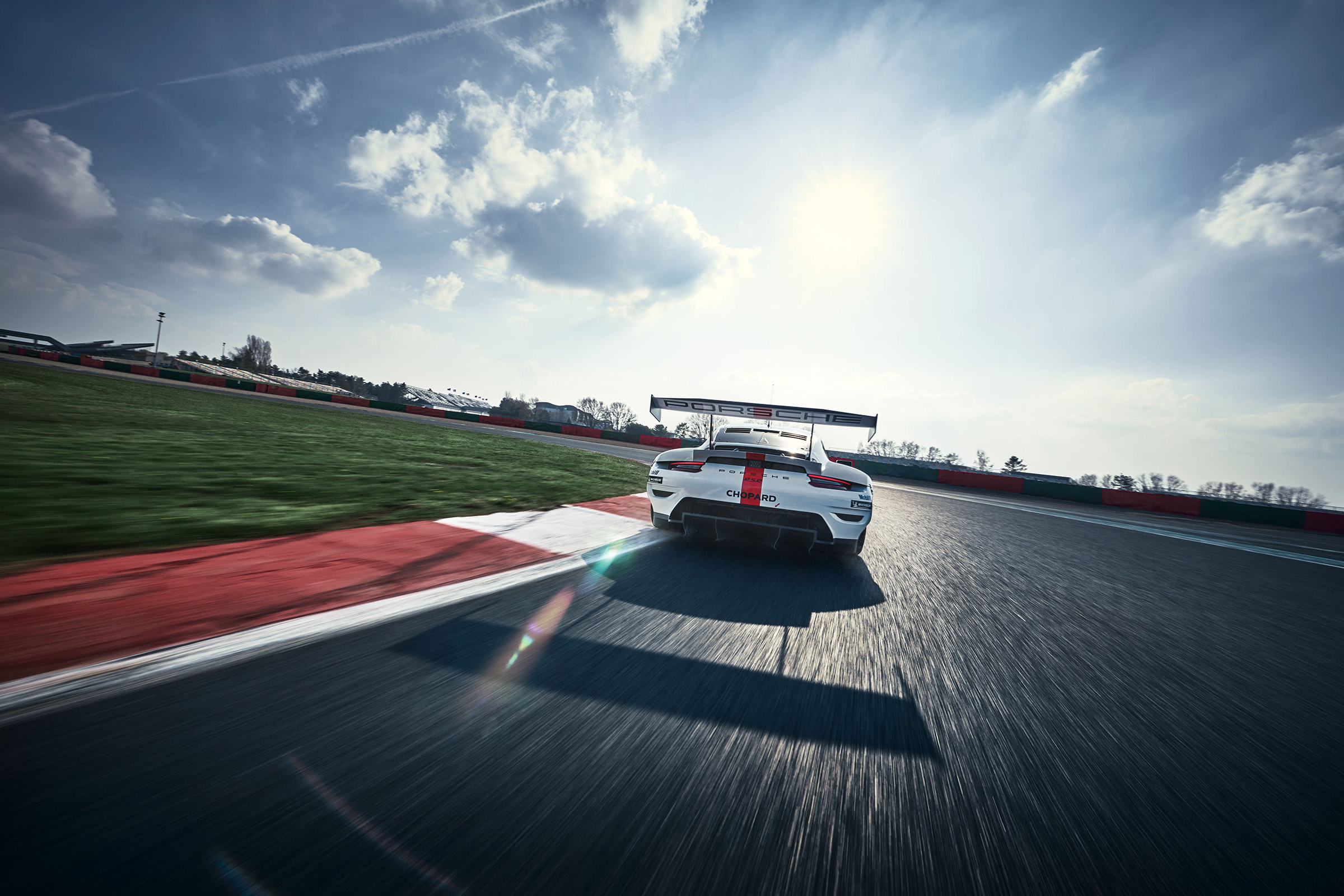 Porsche 911 RSR - tail