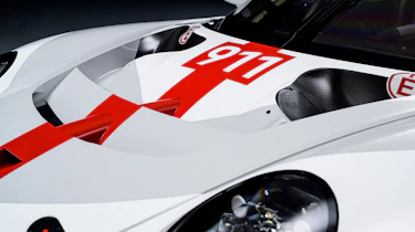 Porsche 911 RSR - bonnet