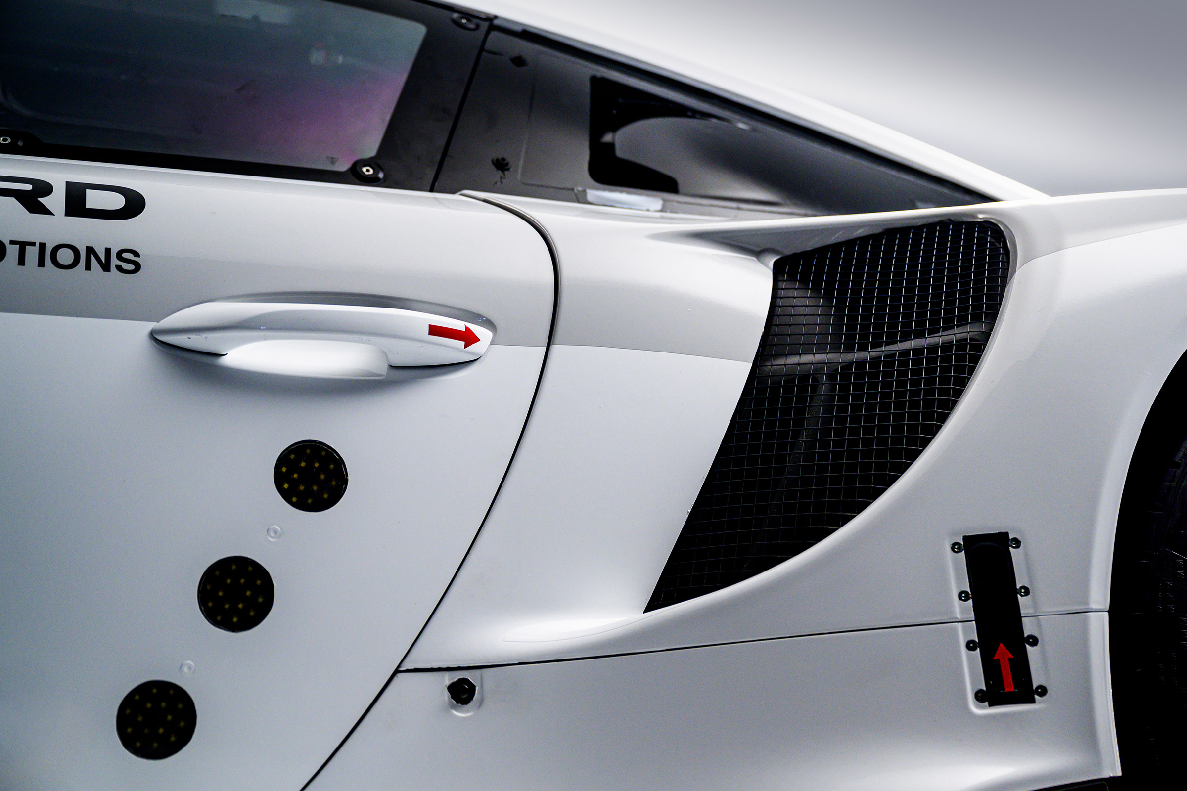 Porsche 911 RSR - intake