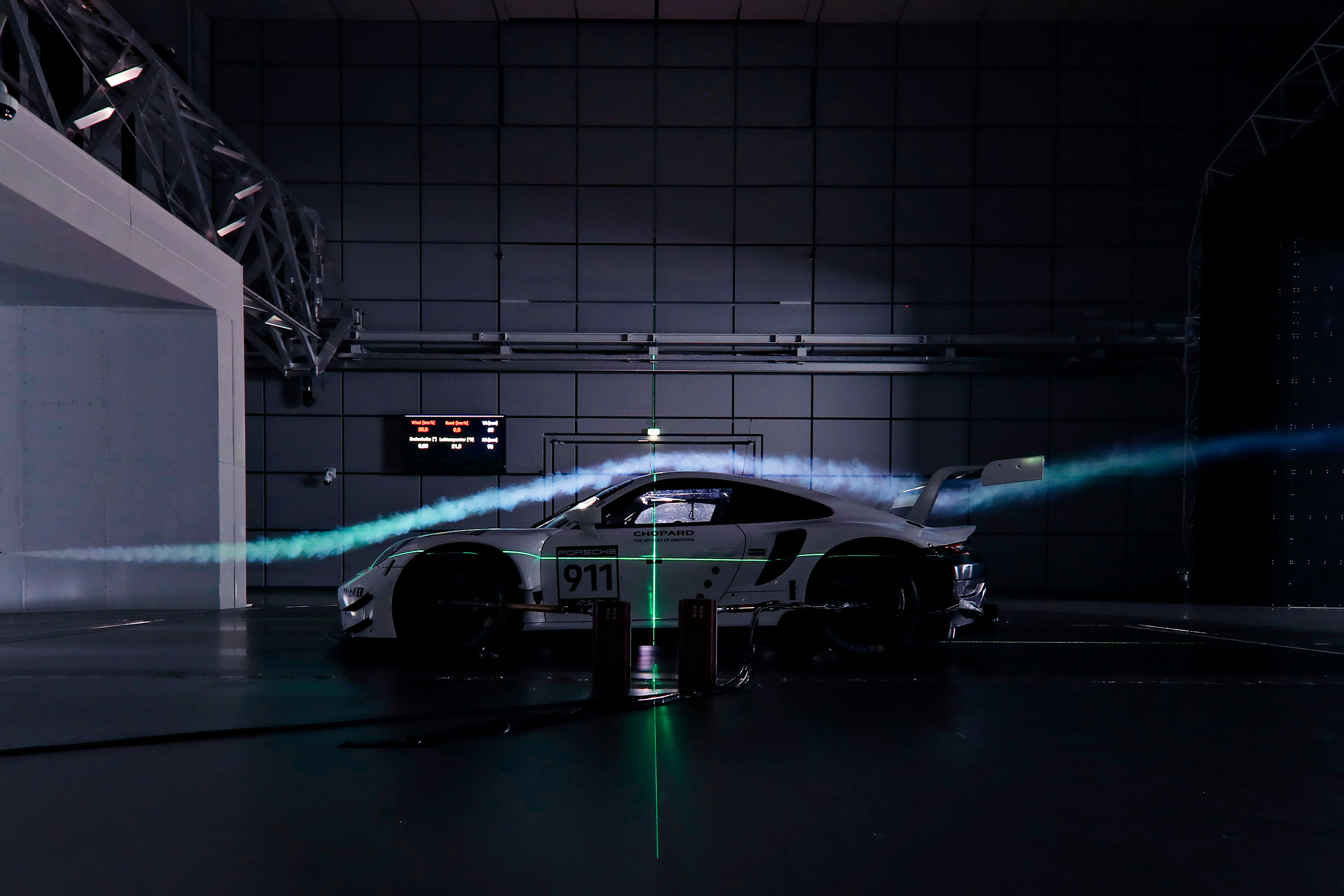 Porsche 911 RSR - tunnel