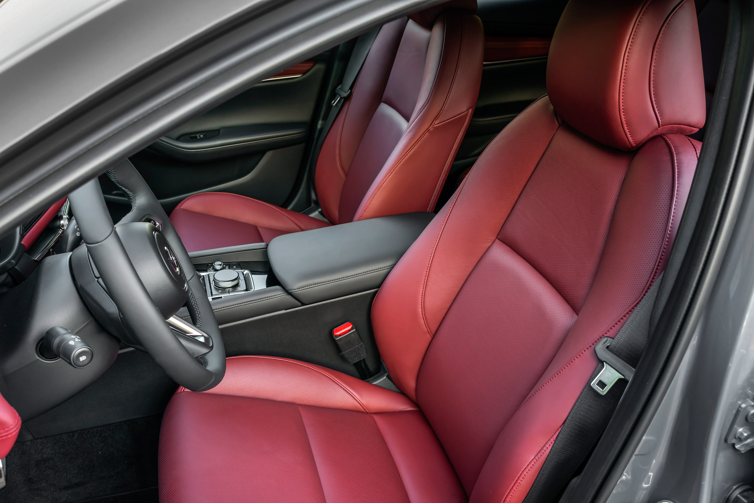 New Mazda 3 Skyactiv-X 2019 review front seats
