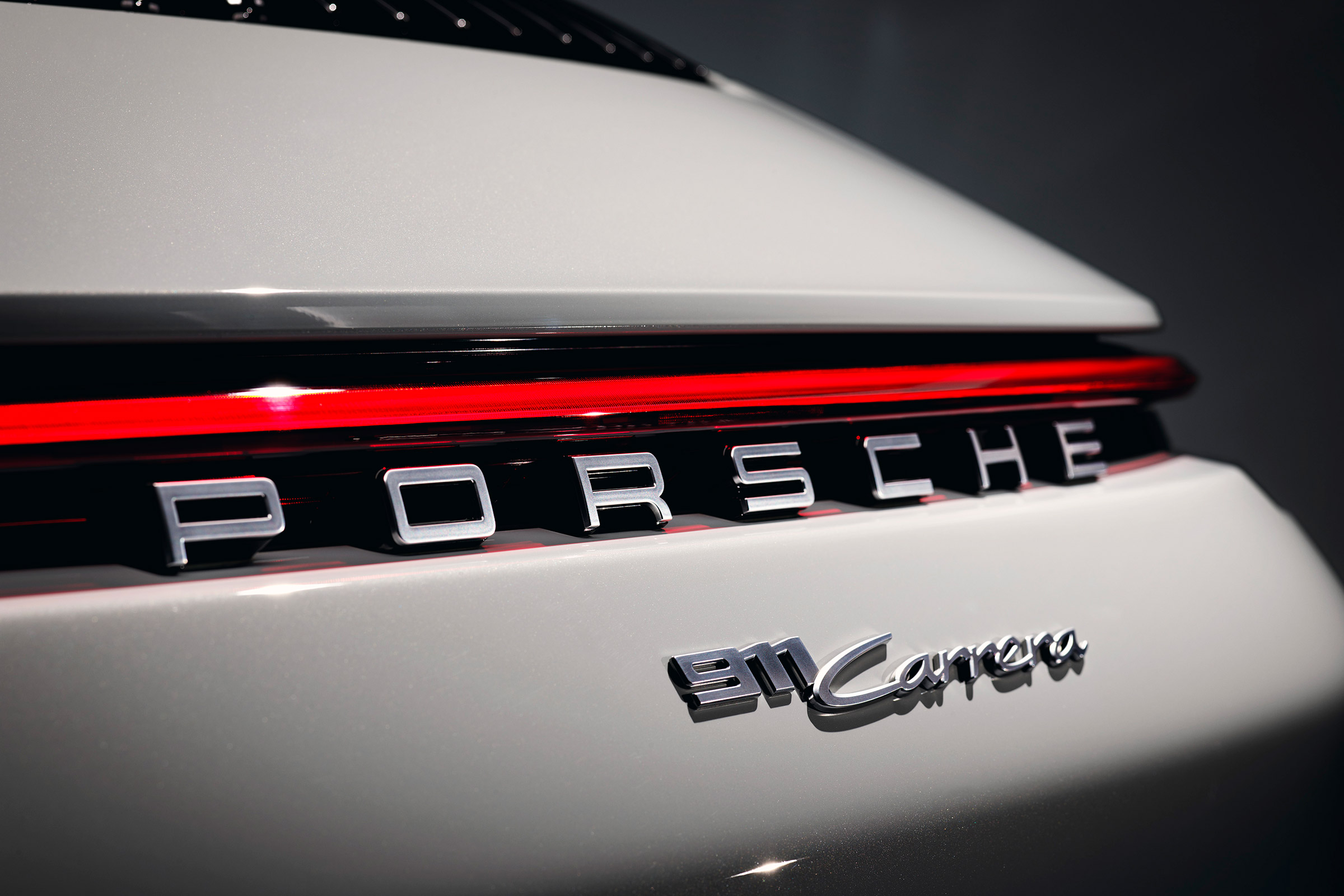 Porsche 911 Carrera - rear