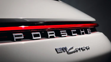 Porsche 911 Carrera - rear