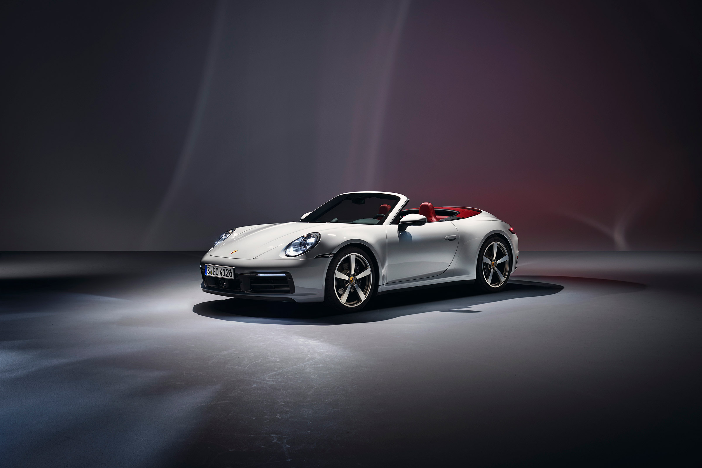 Porsche 911 Carrera - front quarter