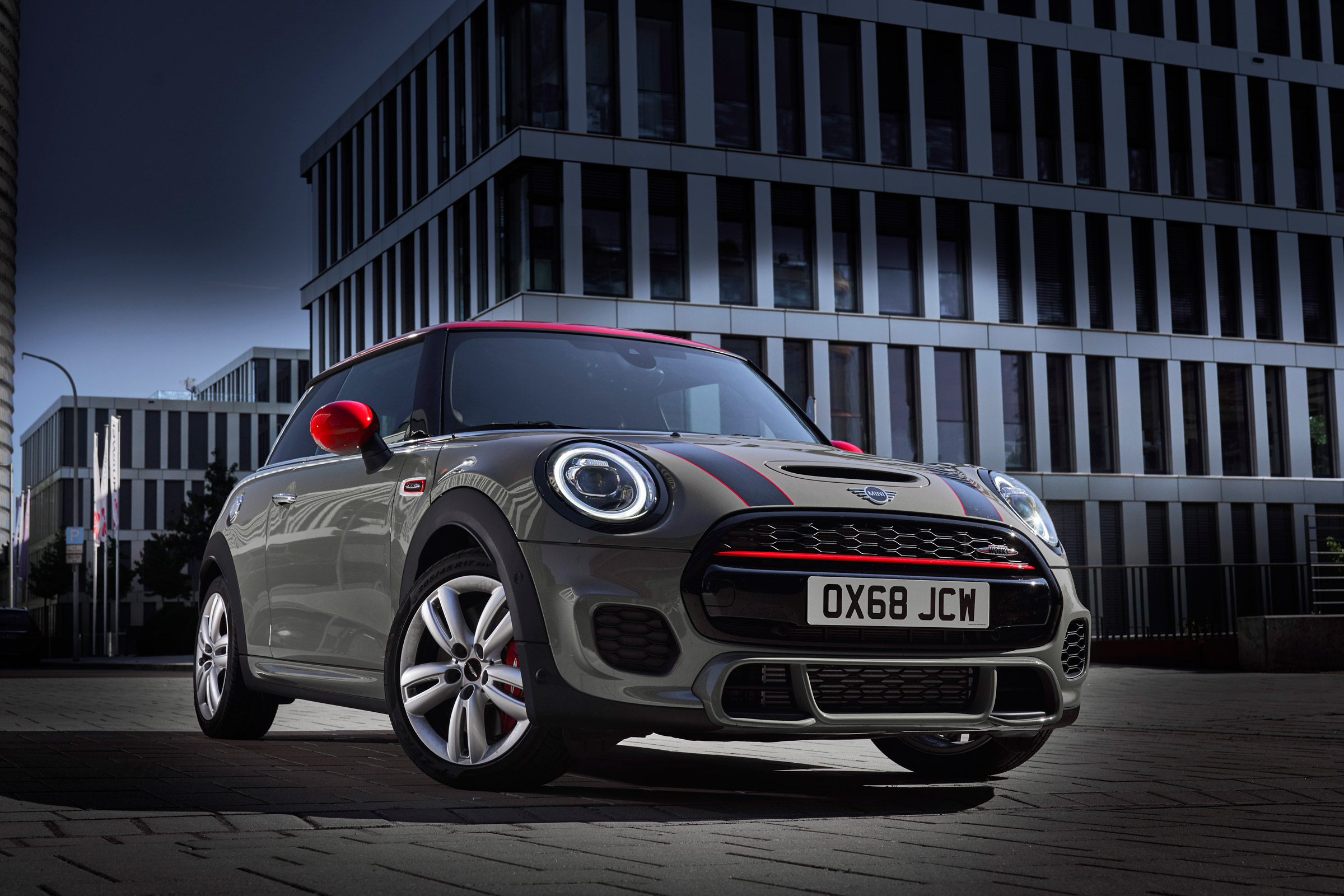 Mini John Cooper Works hatch 2019 facelift static