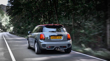 Mini John Cooper Works hatch 2019 facelift rear tracking