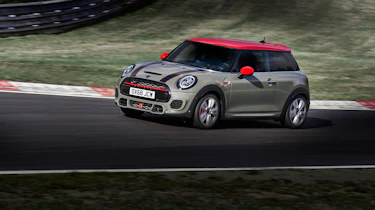 Mini John Cooper Works hatch 2019 facelift pan