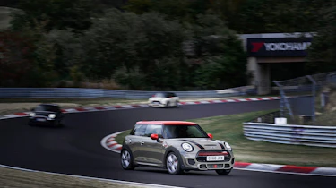Mini John Cooper Works hatch 2019 facelift cornering