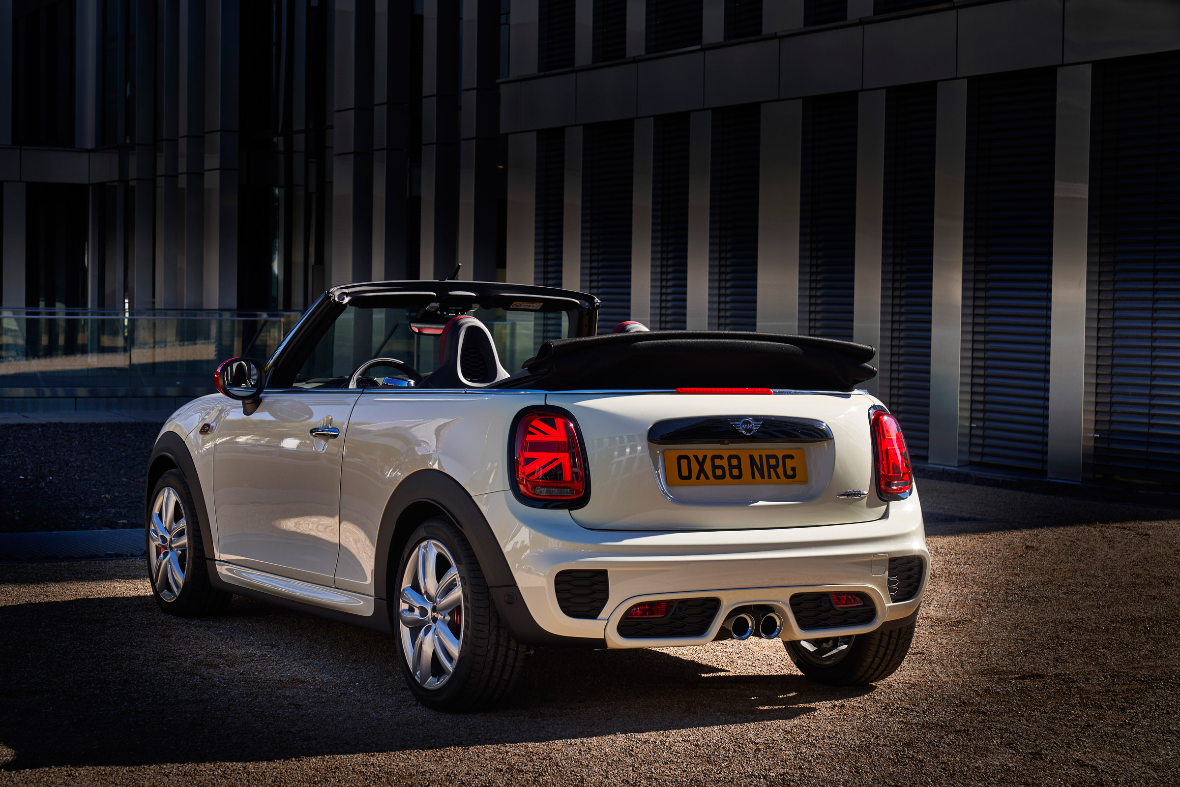 Mini John Cooper Works convertible 2019 facelift rear static