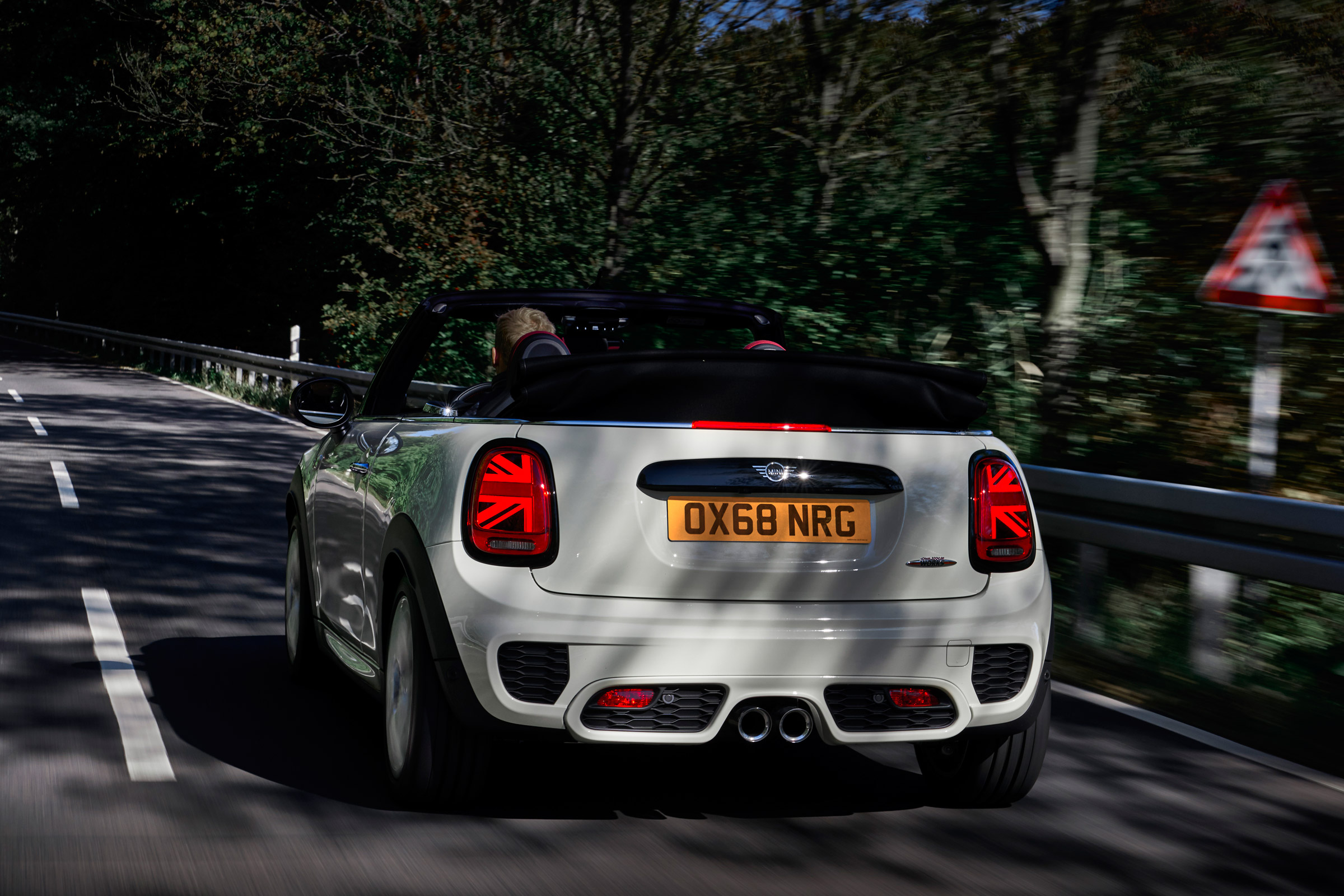 Mini John Cooper Works convertible 2019 facelift rear tracking