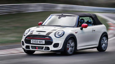 Mini John Cooper Works convertible 2019 facelift cornering