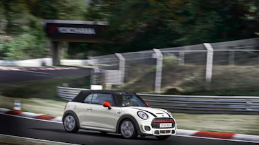 Mini John Cooper Works convertible 2019 facelift