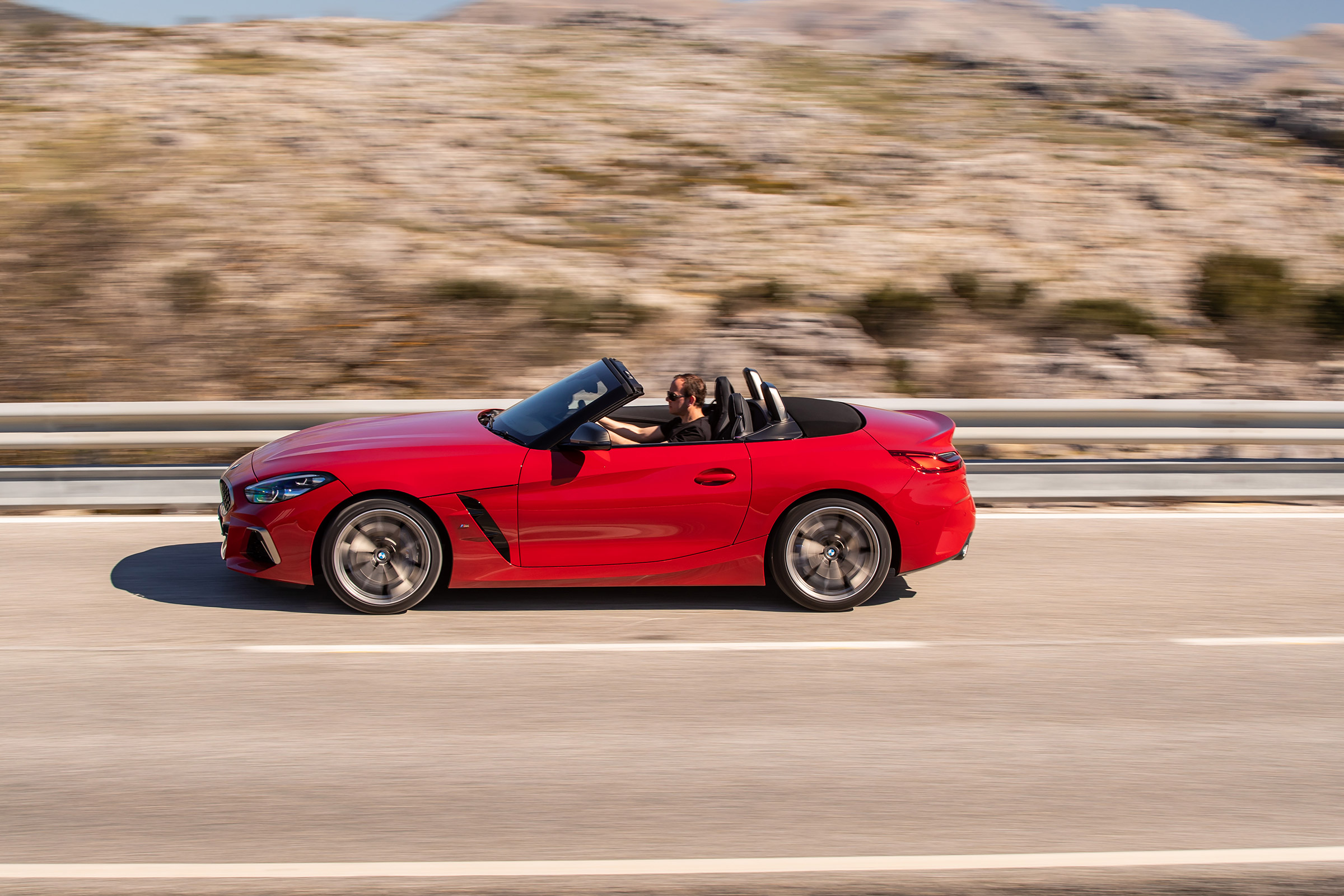 BMW Z4 M40i - side