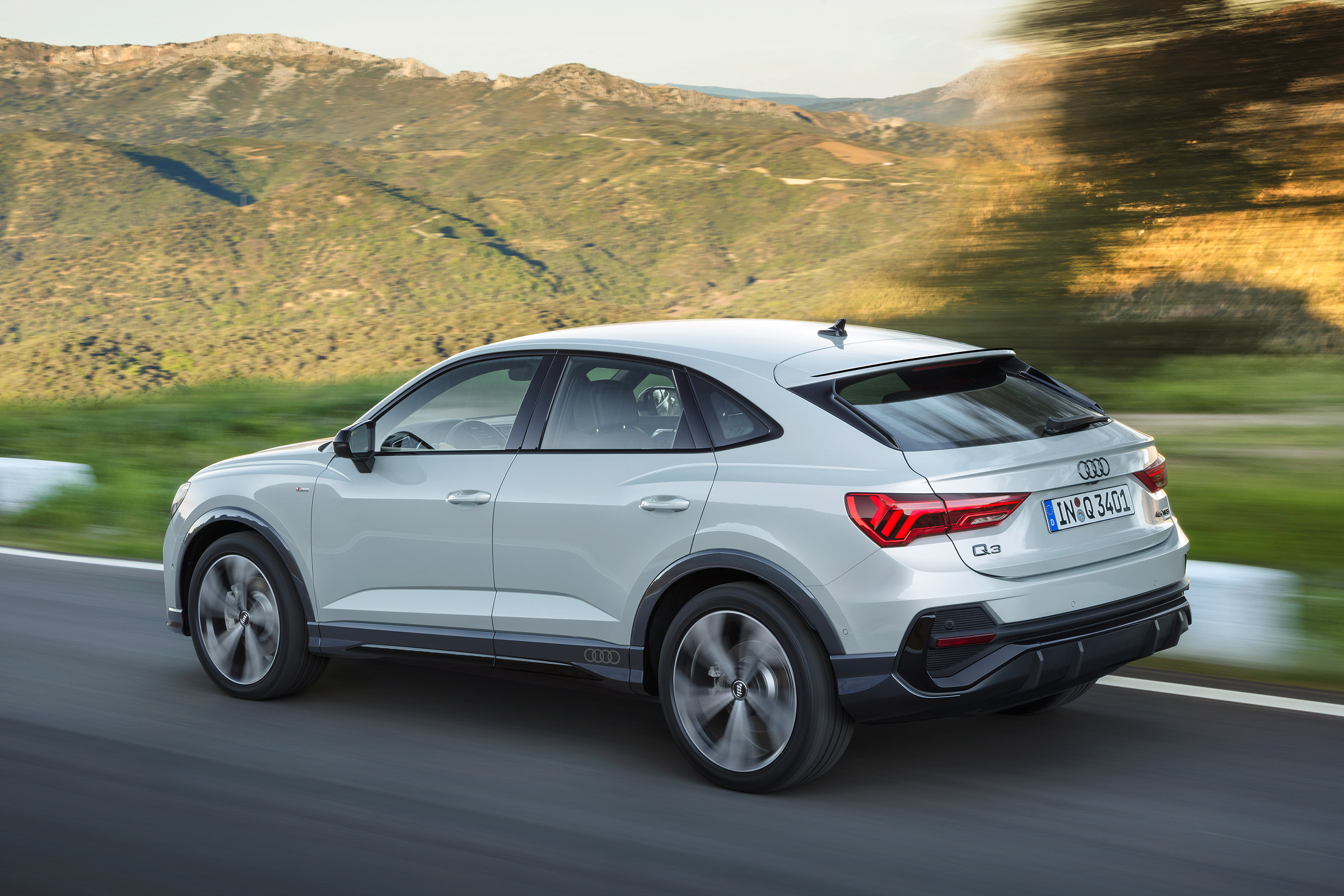 Audi Q3 Sportback - rear quarter