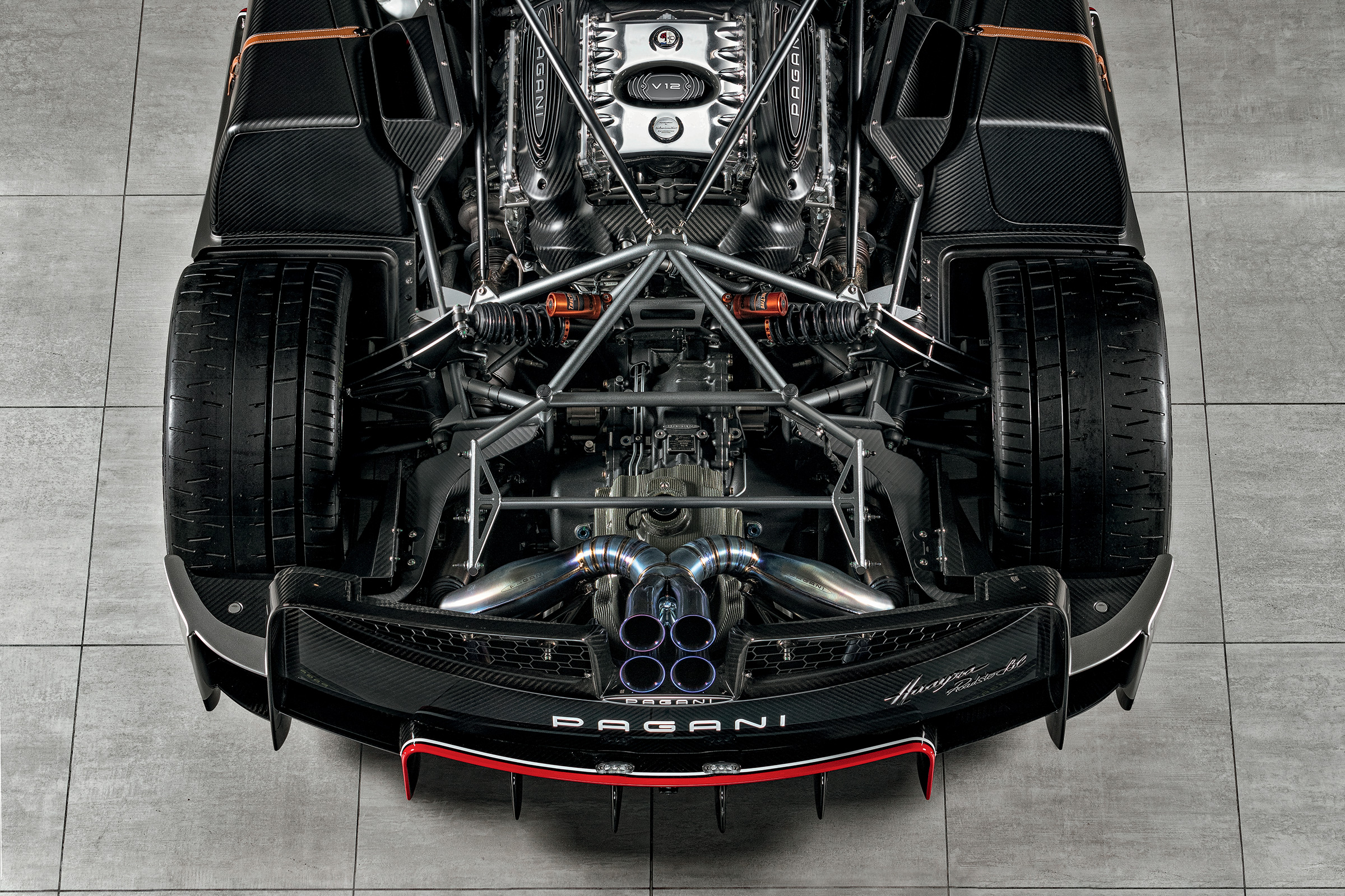 Pagani Huayra BC Roadster engine