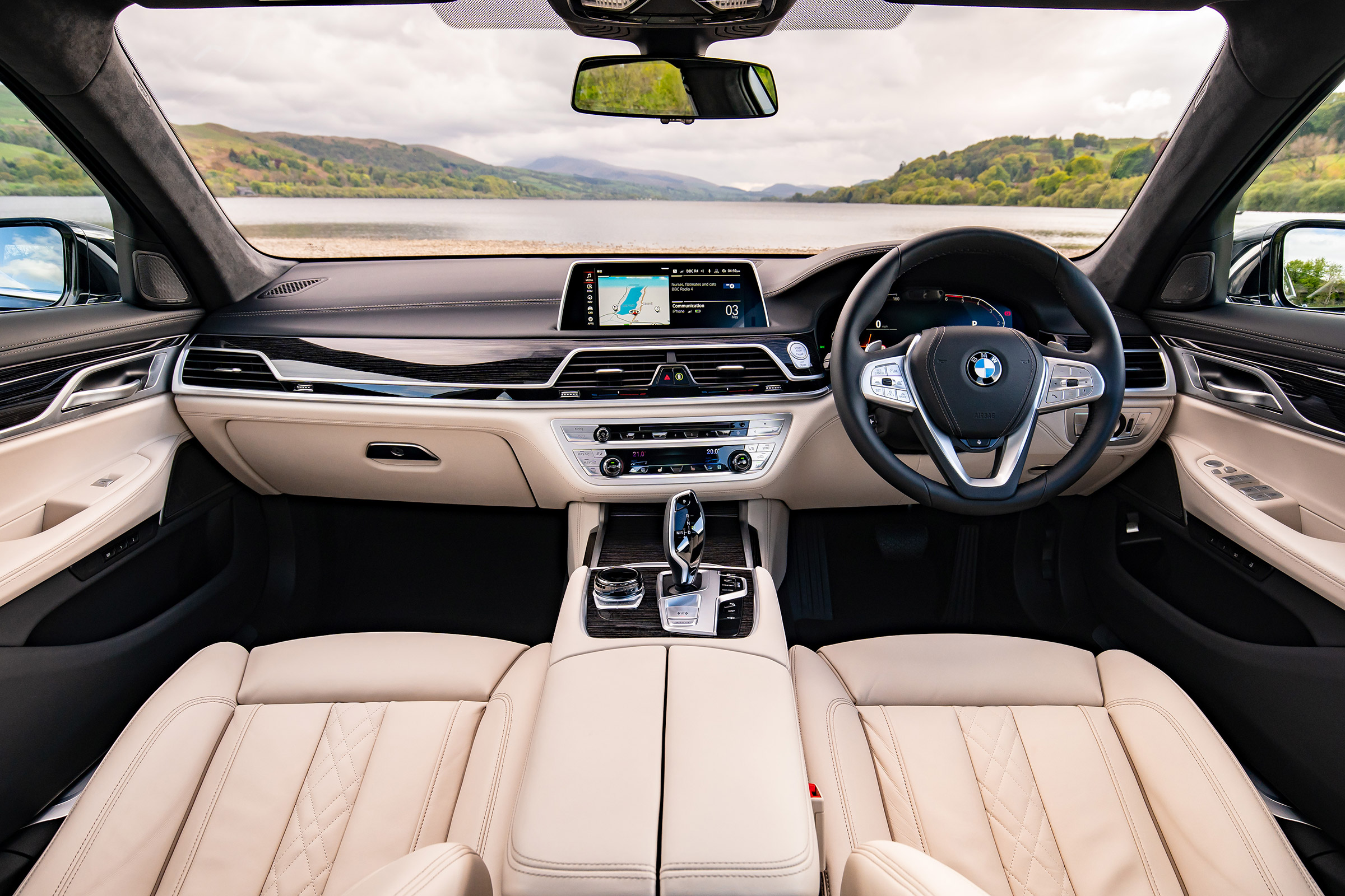 BMW 7-series review - dash