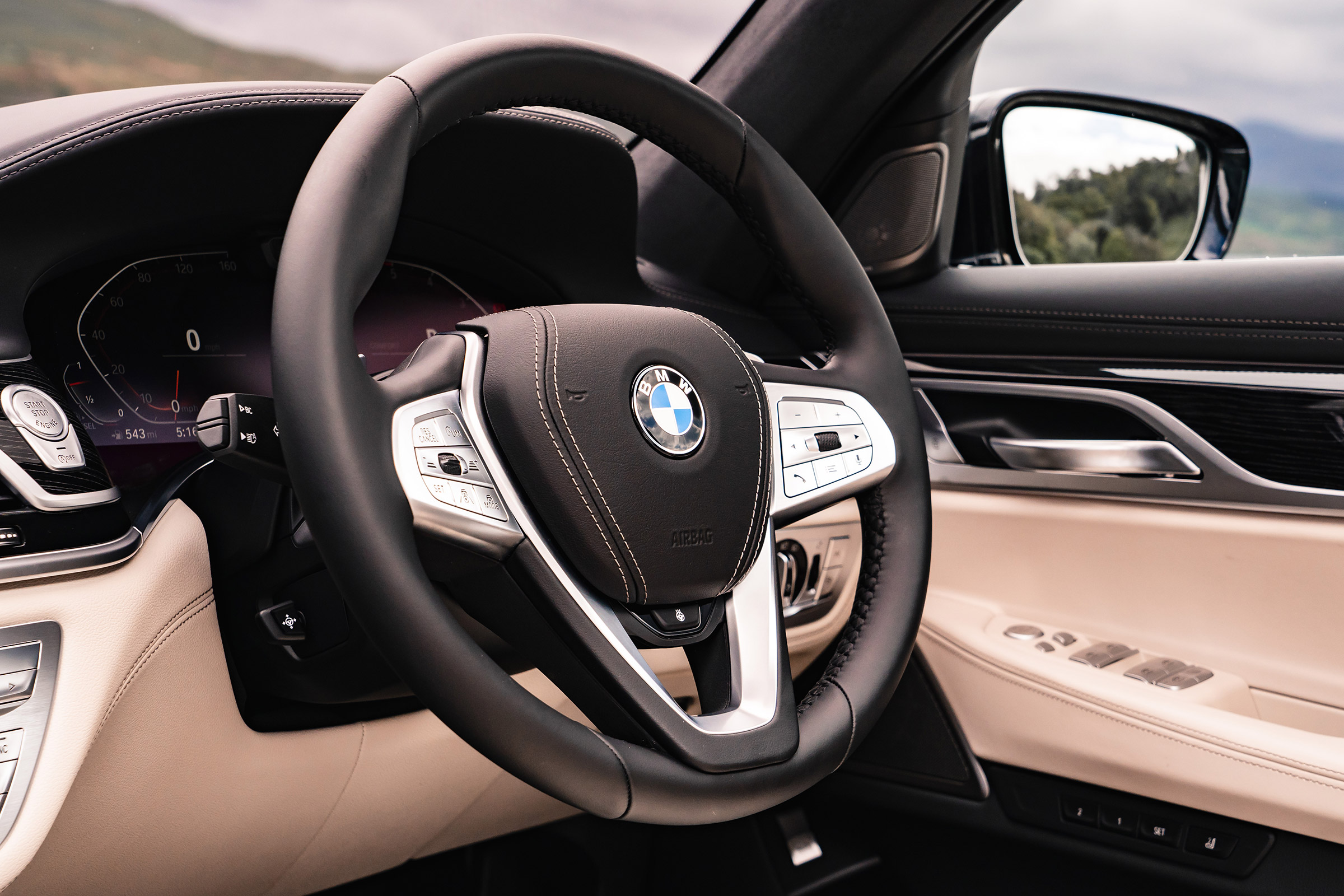 BMW 7-series review - wheel