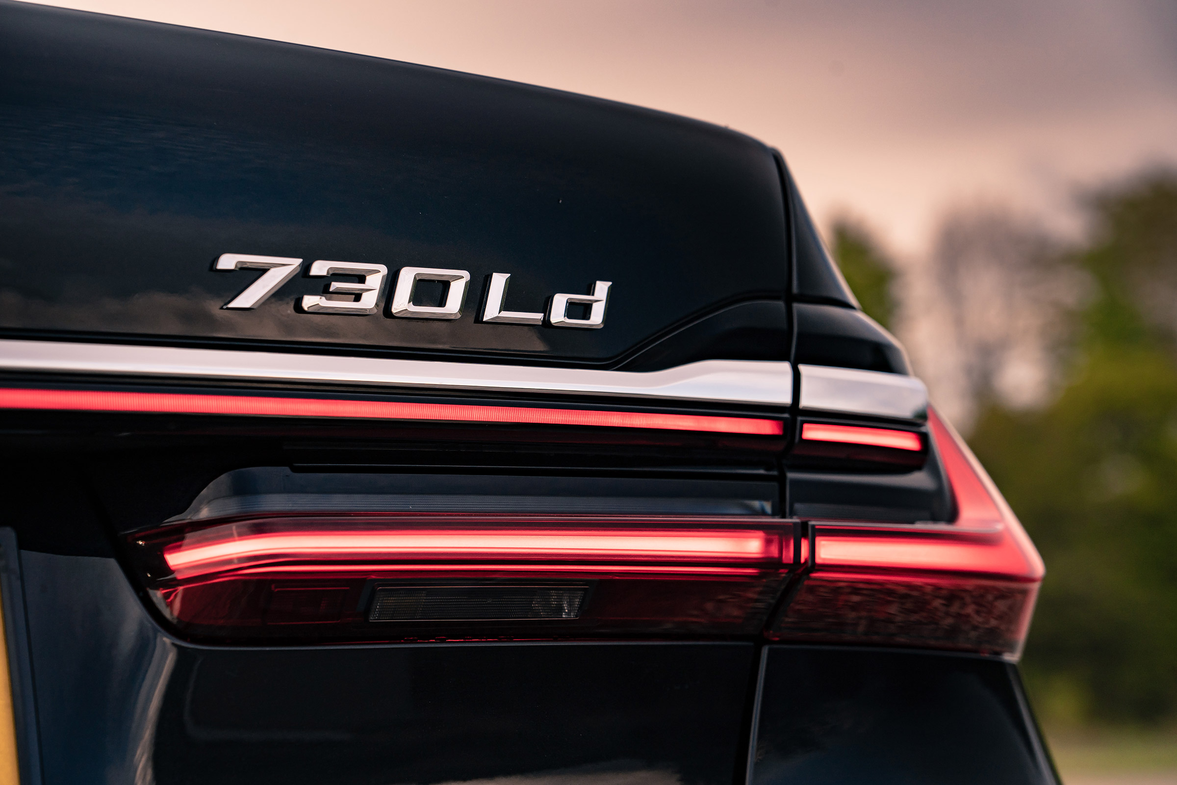 BMW 7-series review - rear light