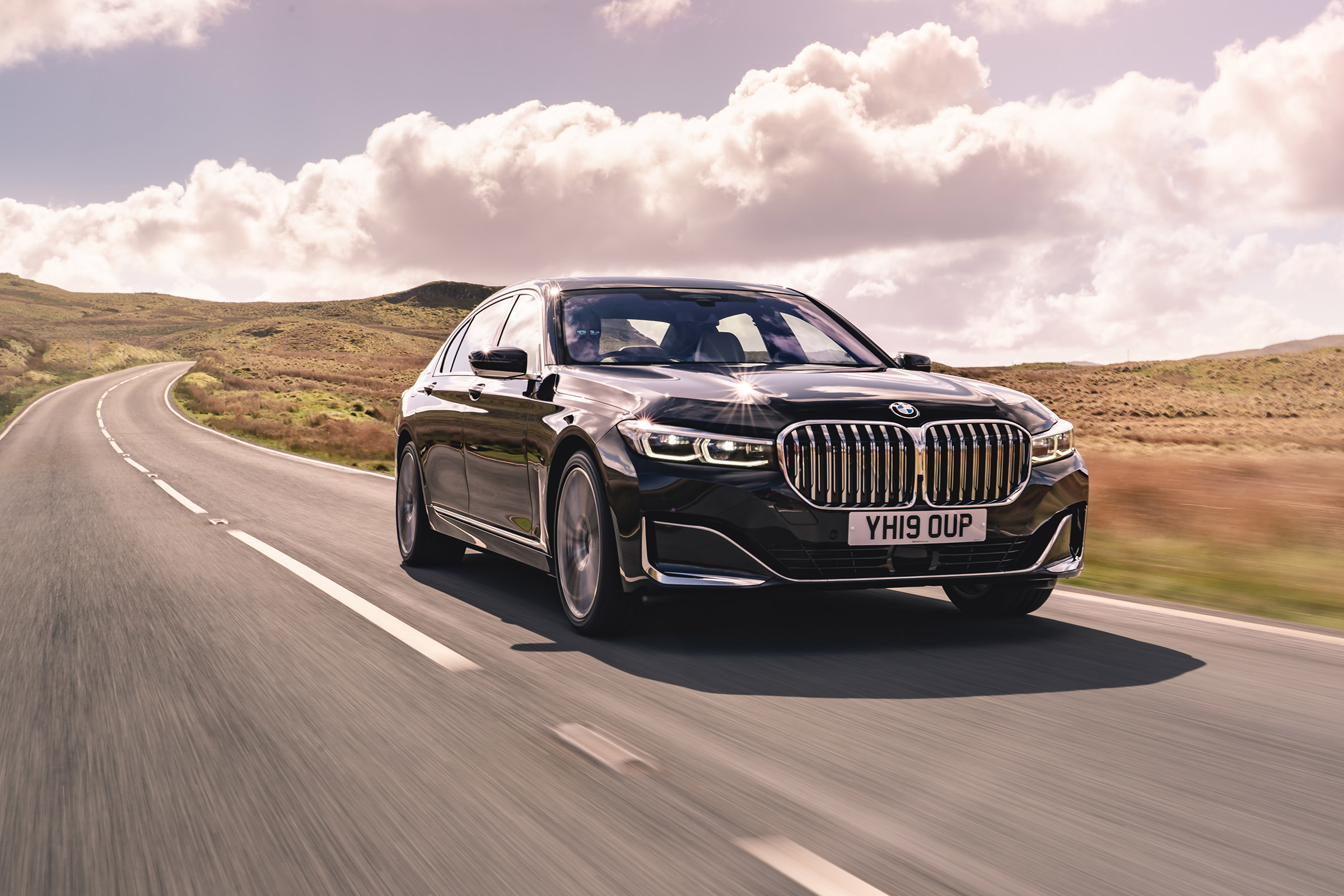 BMW 7-series review - nose