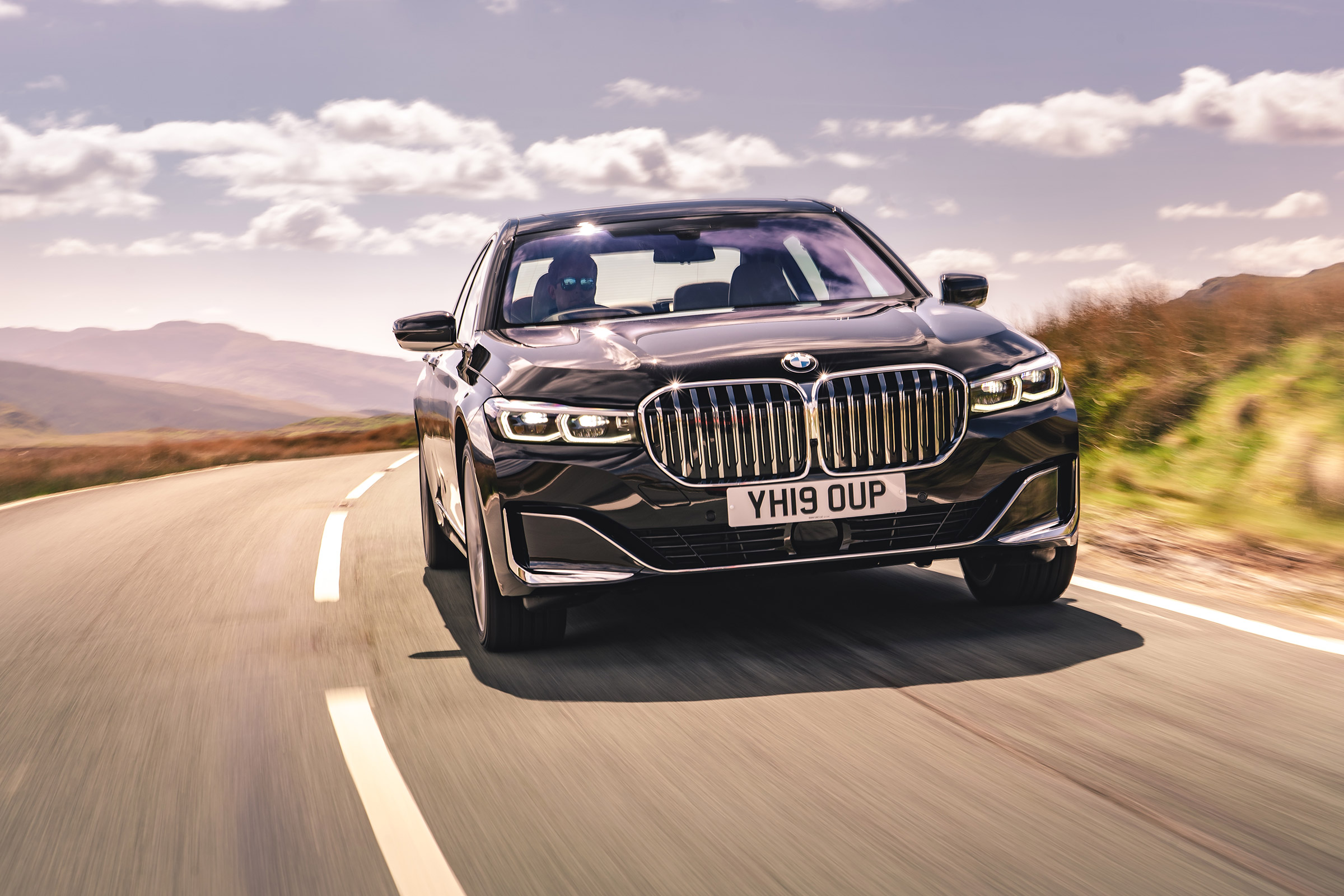 BMW 7-series review - nose